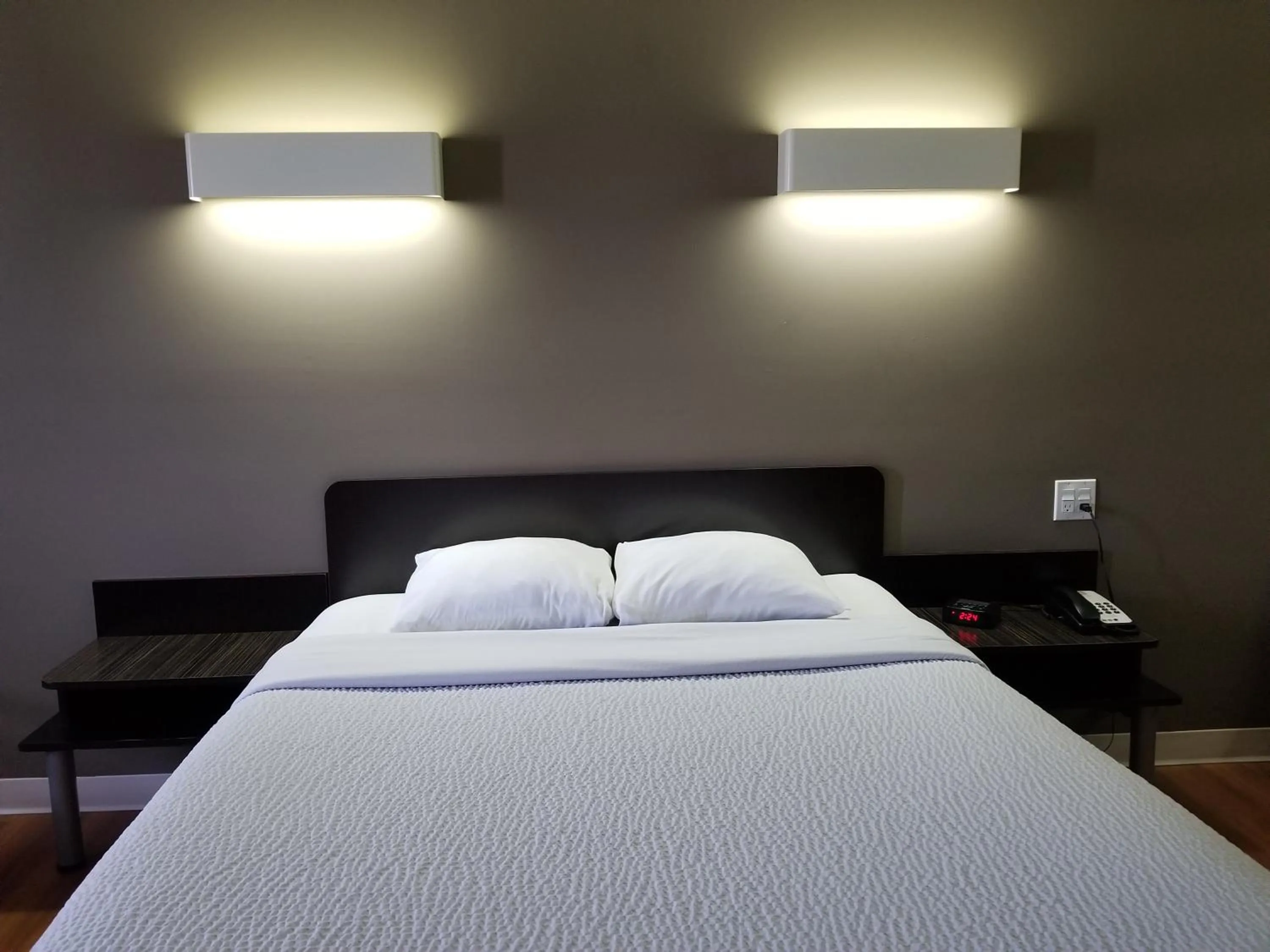 Bed in Joys Inn Innisfail, AB