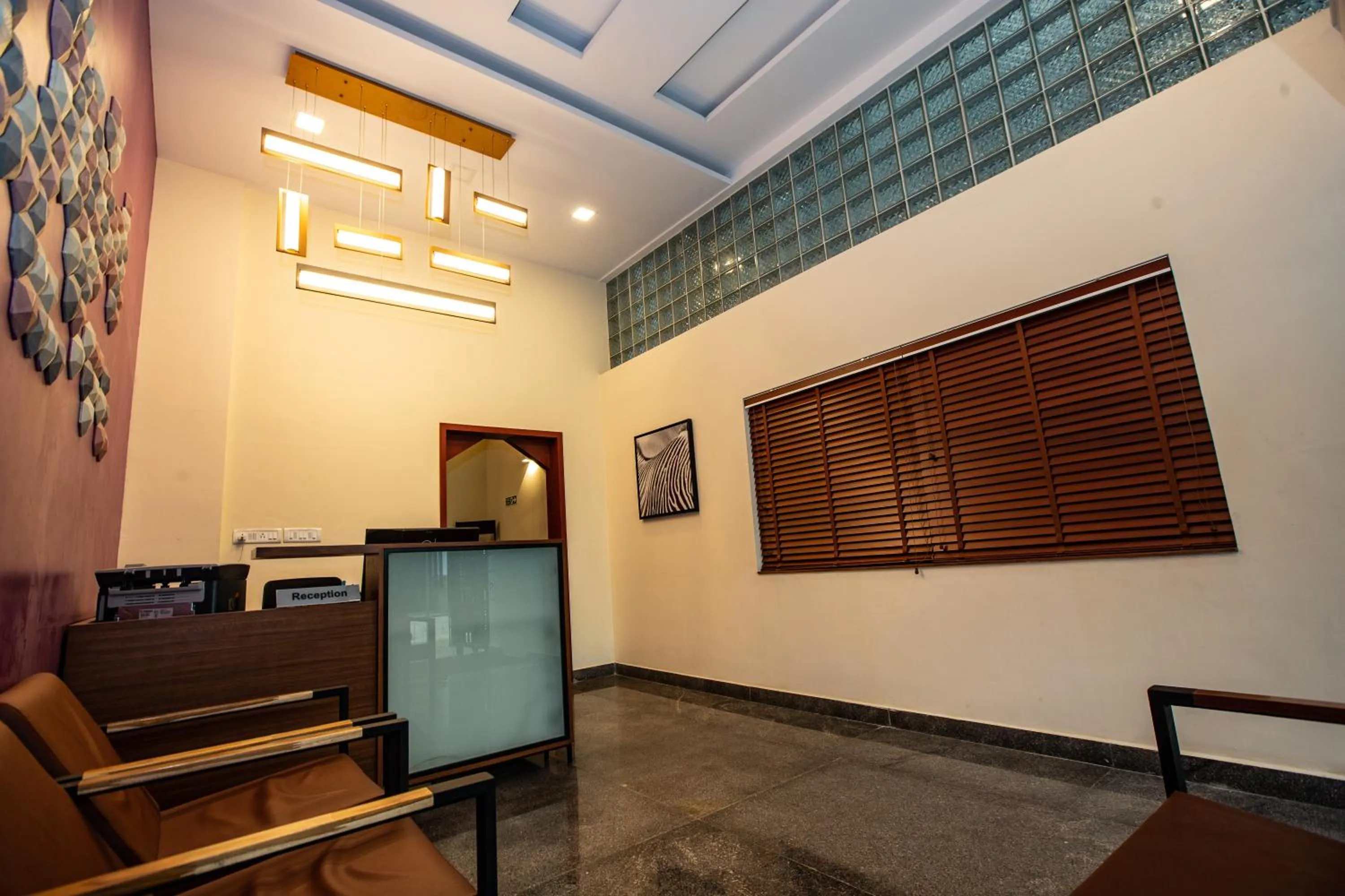 hair dresser in Purple Cloud Urban