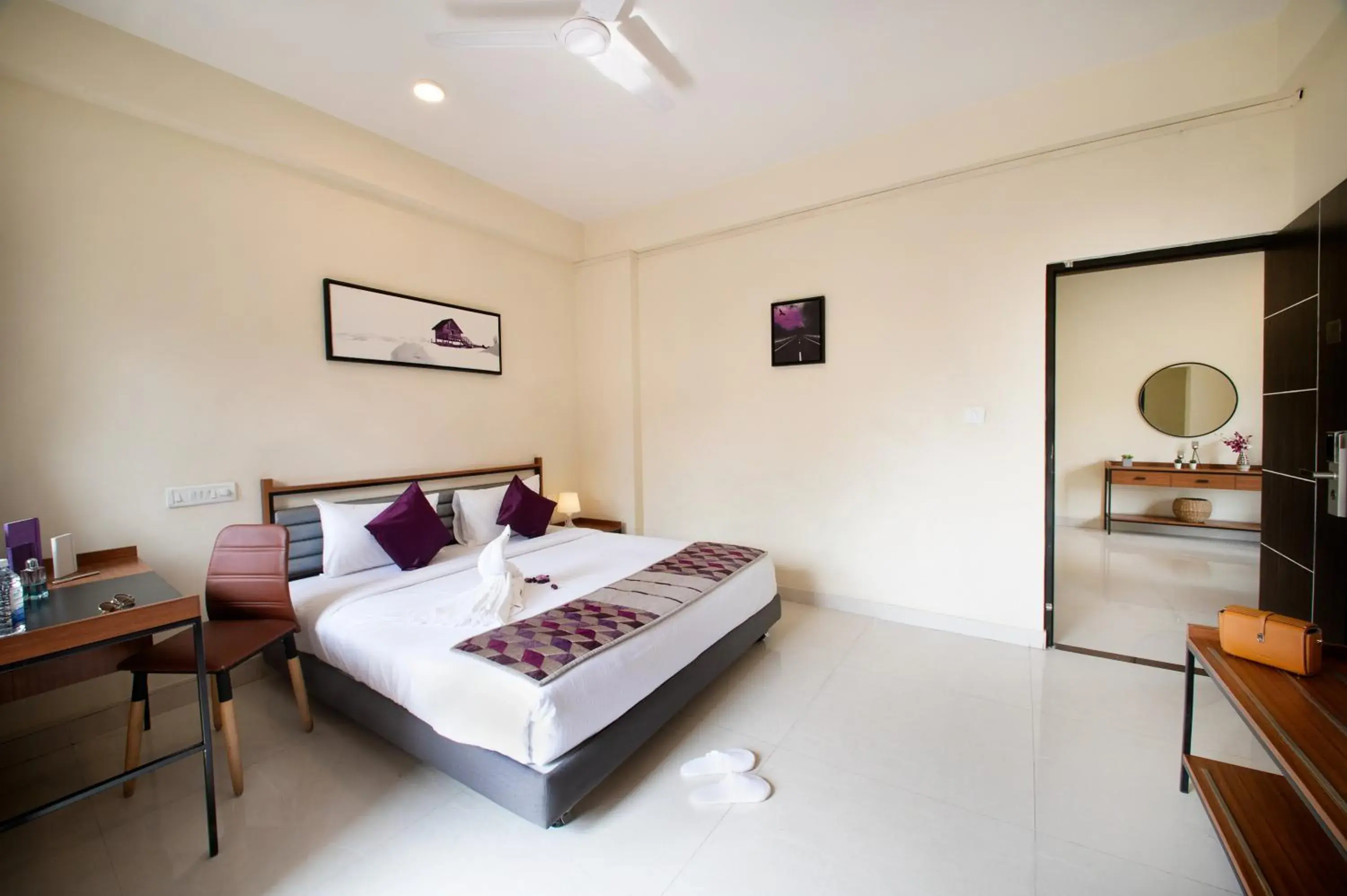 Bed in Purple Cloud Urban Bed in Purple Cloud Urban