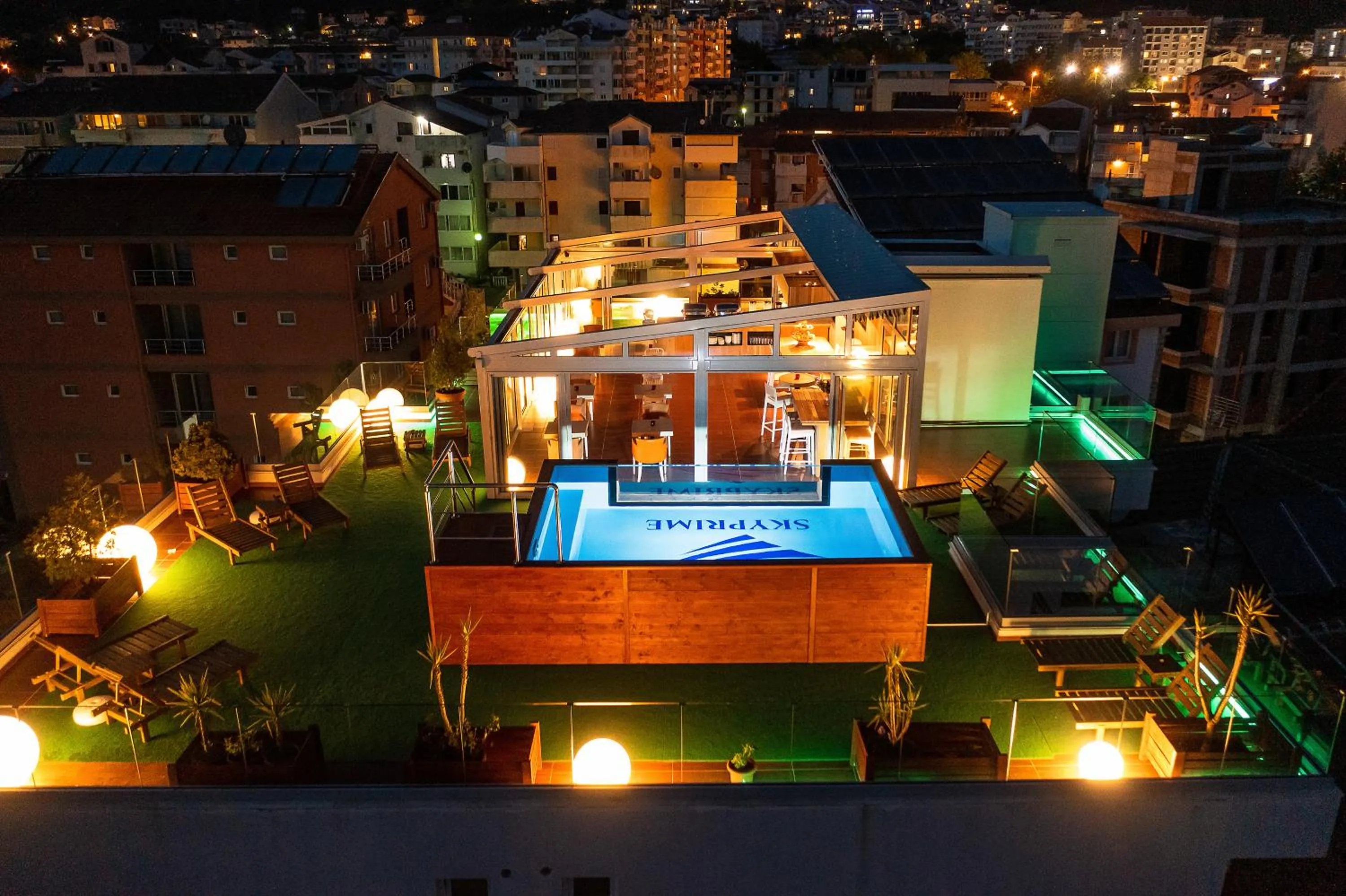 Night in Villa Skyprime