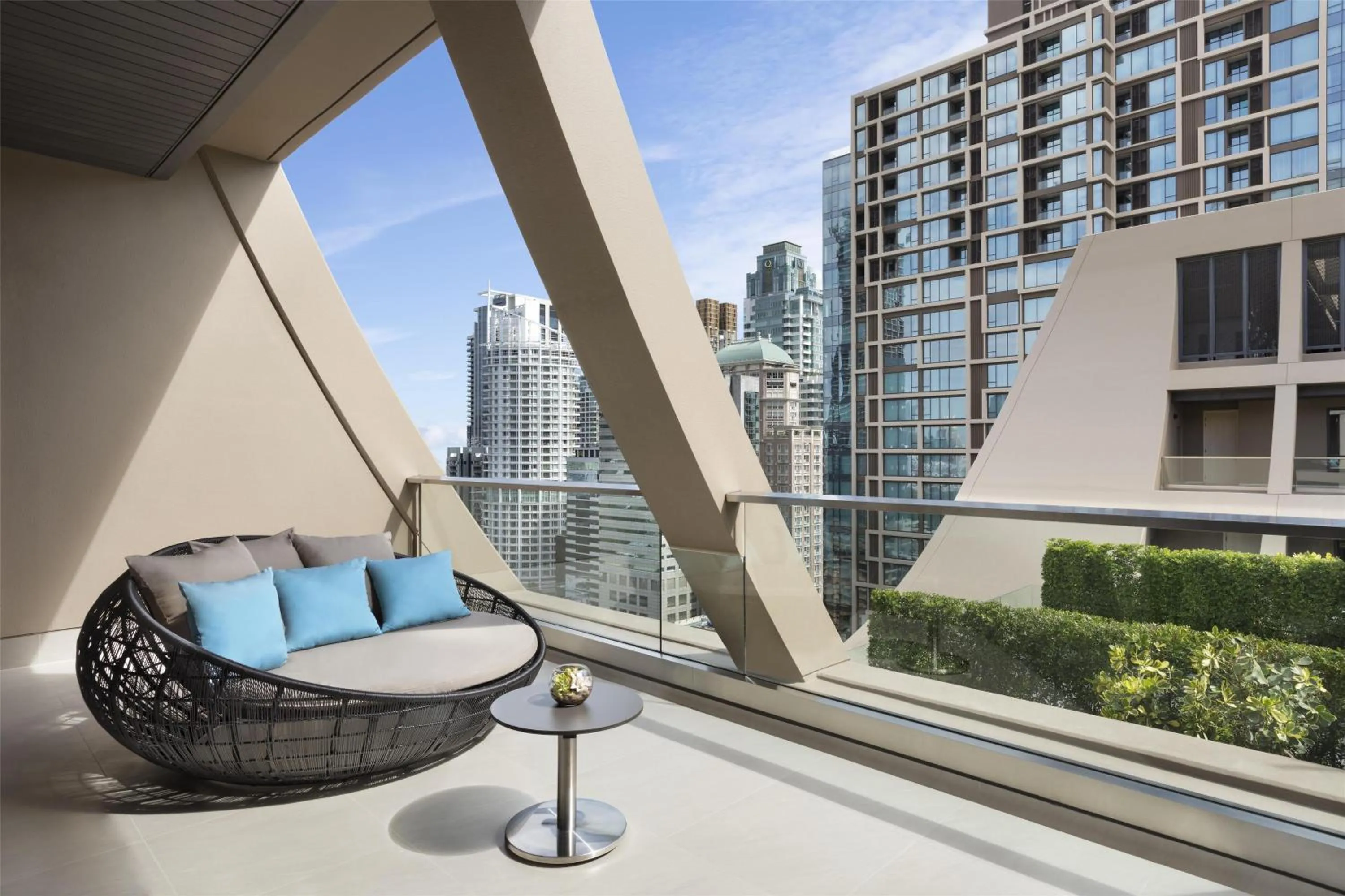 Photo of the whole room in Sindhorn Kempinski Hotel Bangkok