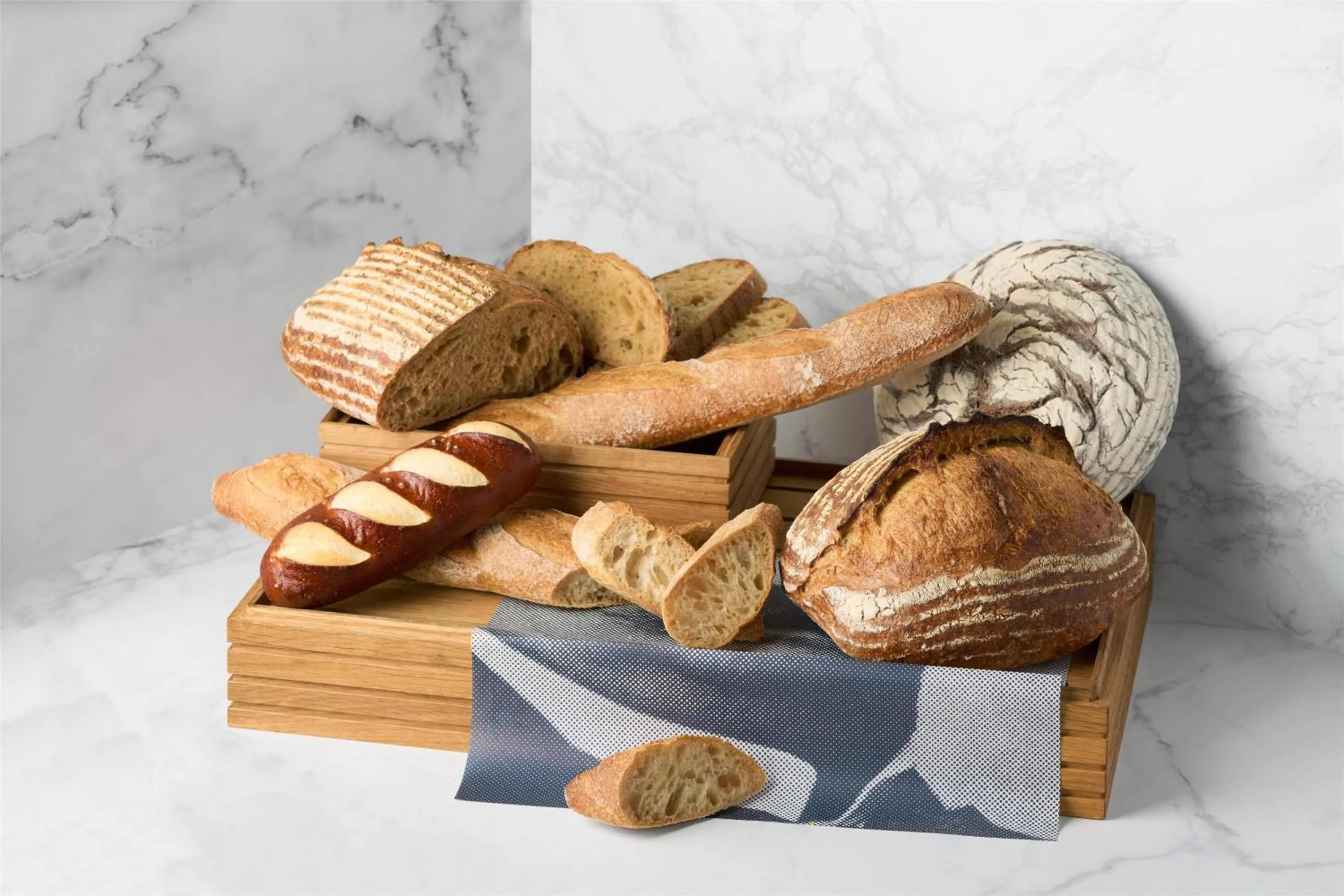 Restaurant/places to eat in Sindhorn Kempinski Hotel Bangkok