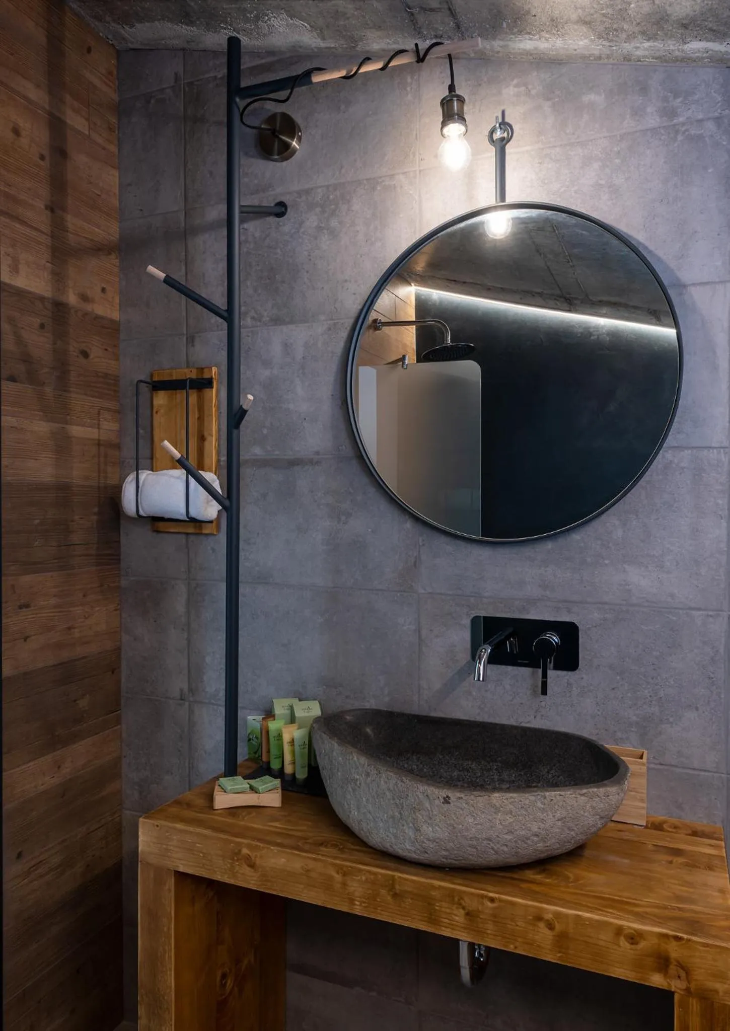 Bathroom in Utopia Forest