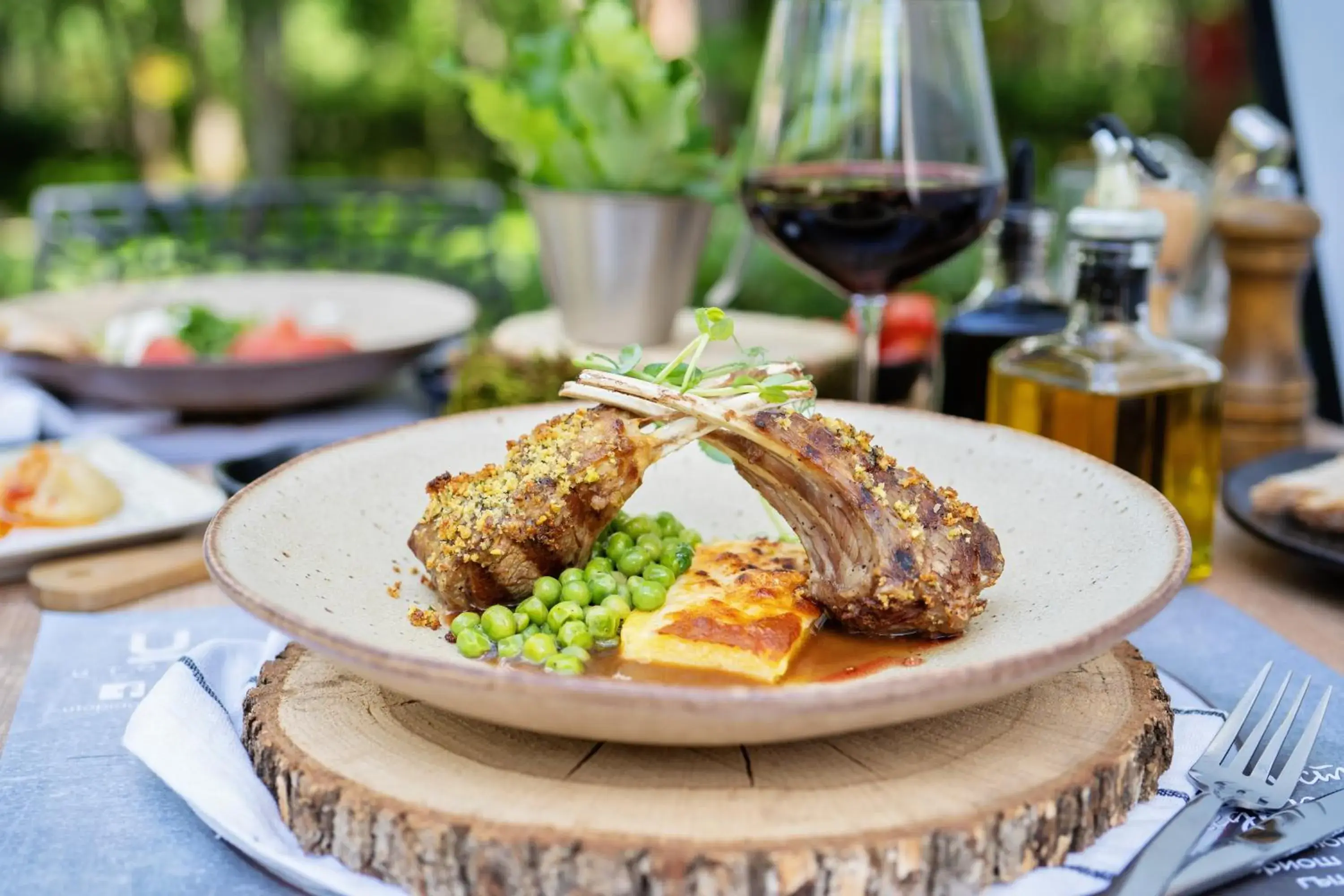 Restaurant/places to eat in Utopia Forest Restaurant/places to eat in Utopia Forest