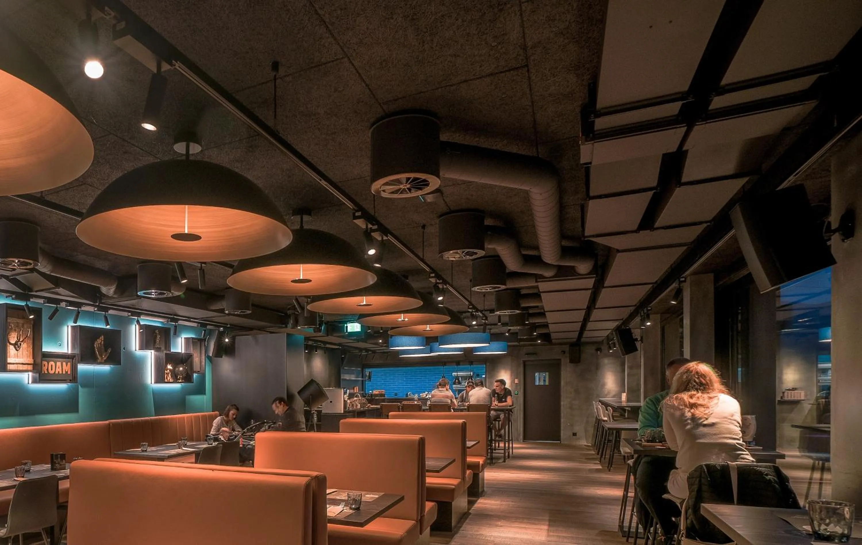 Restaurant/places to eat in Revier Mountain Lodge Adelboden