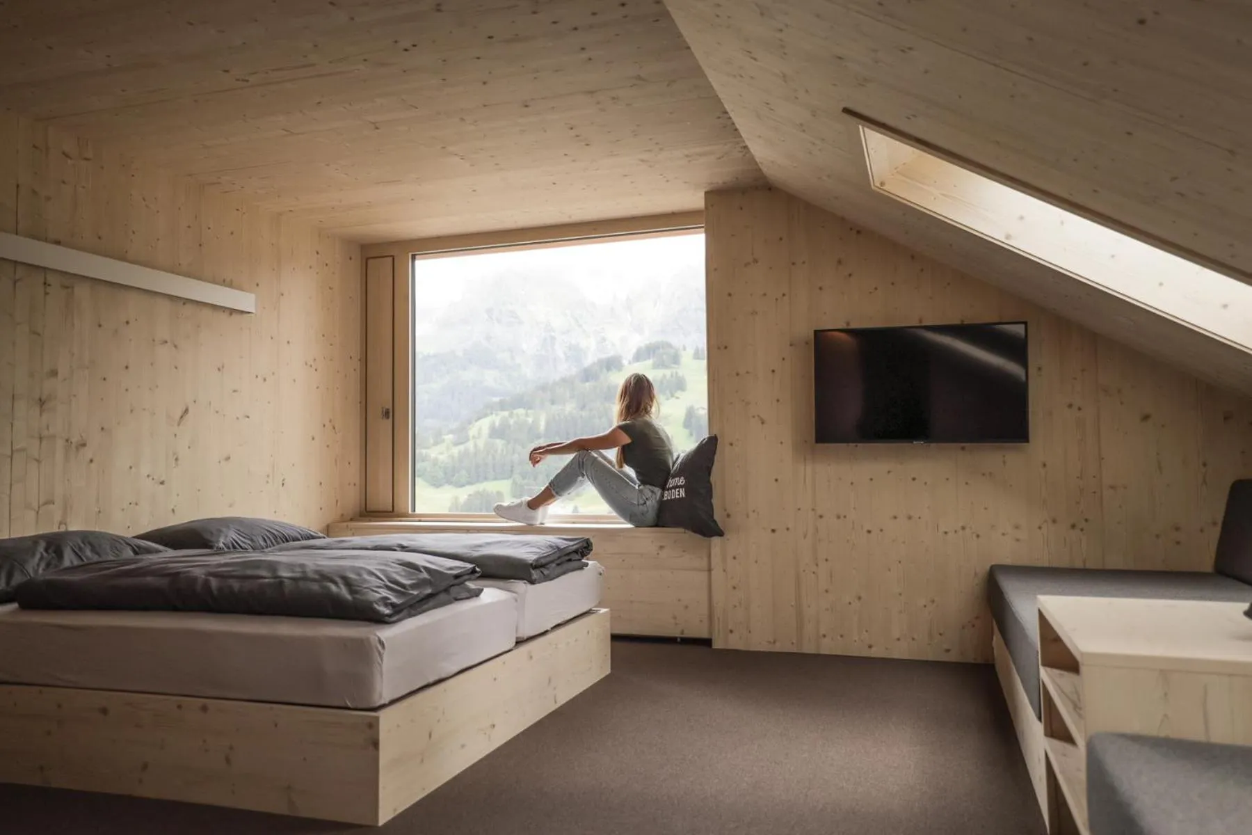 Photo of the whole room, Bed in Revier Mountain Lodge Adelboden