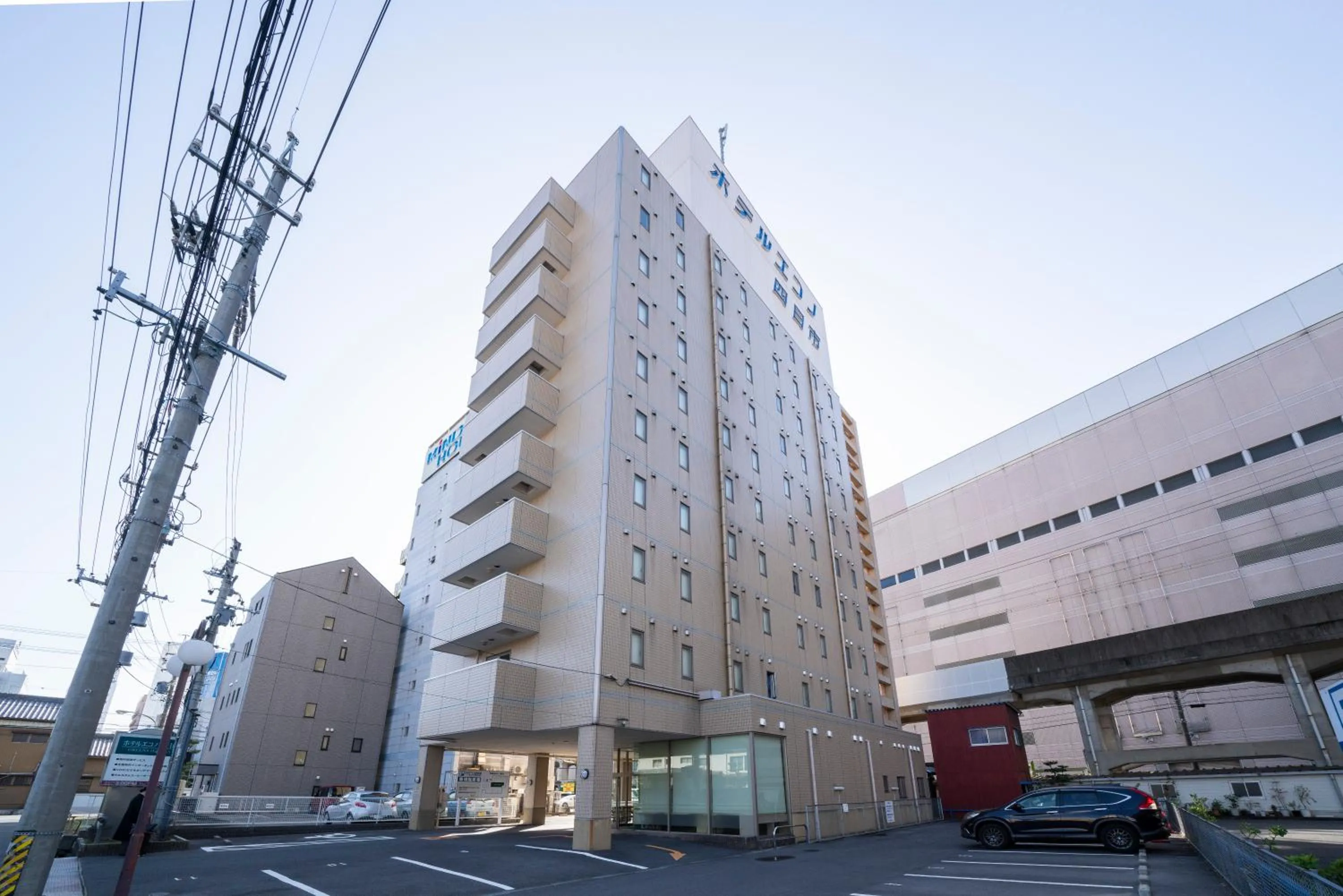 Property building in Hotel Econo Yokkaichi