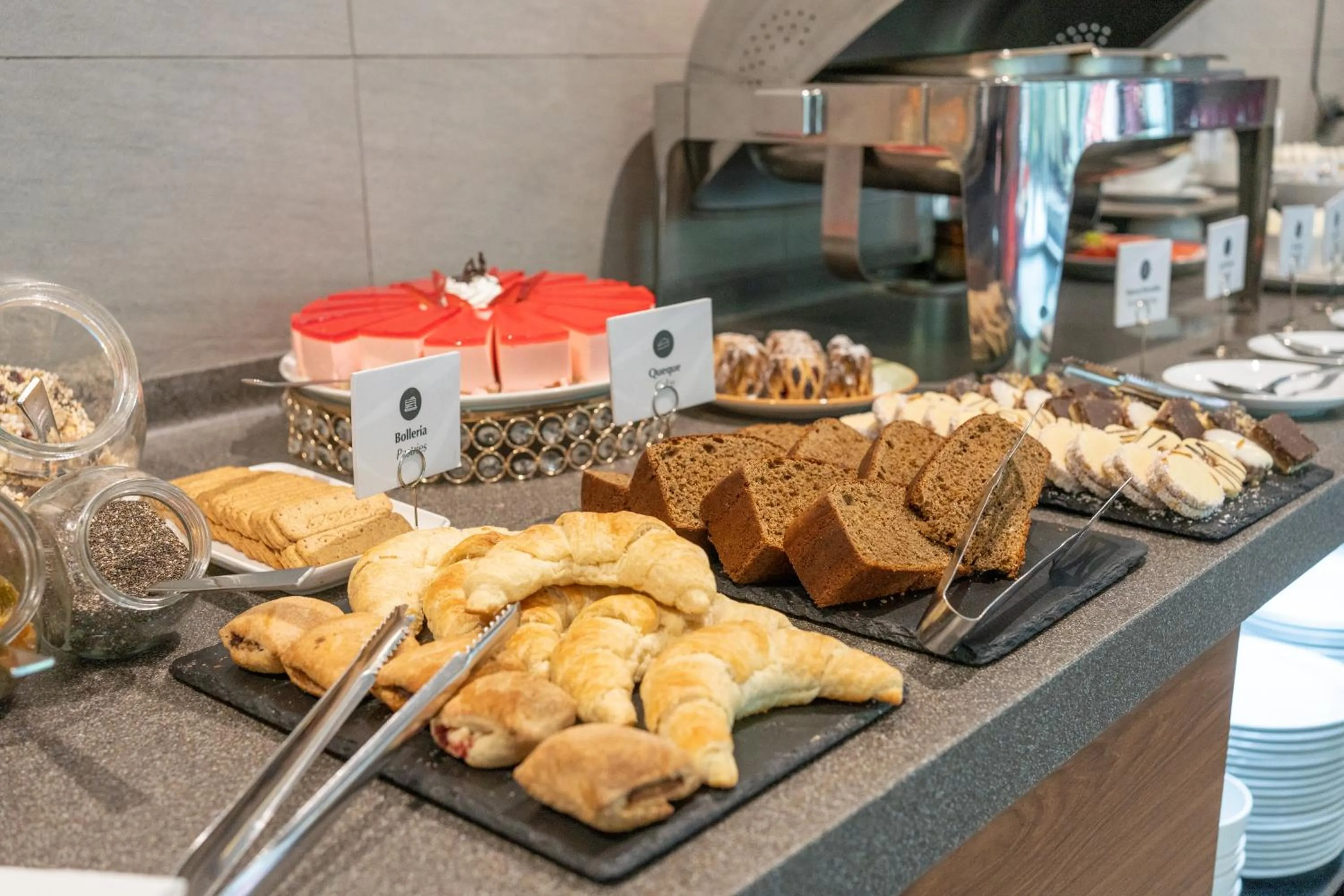 Breakfast in abba Presidente Suites Santiago