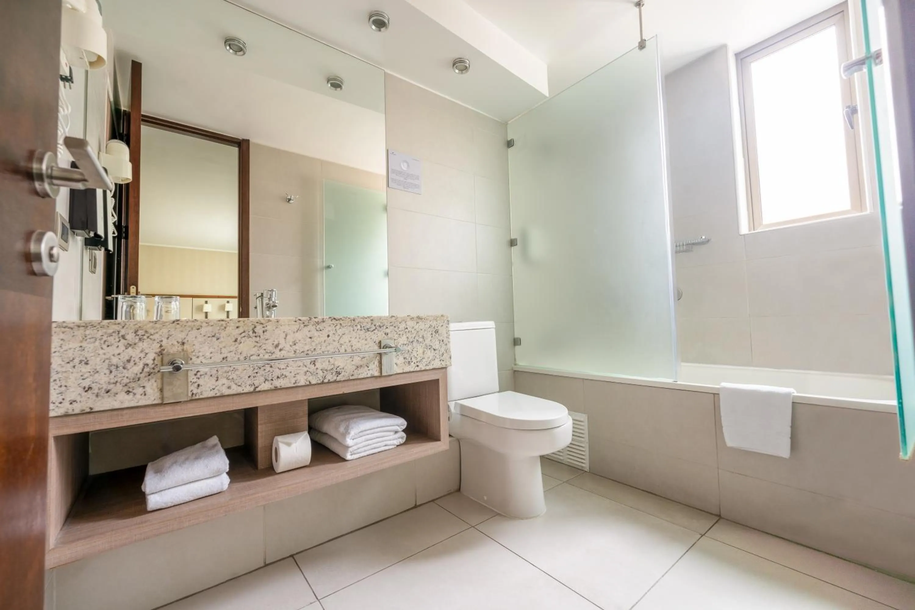 Bathroom in abba Presidente Suites Santiago