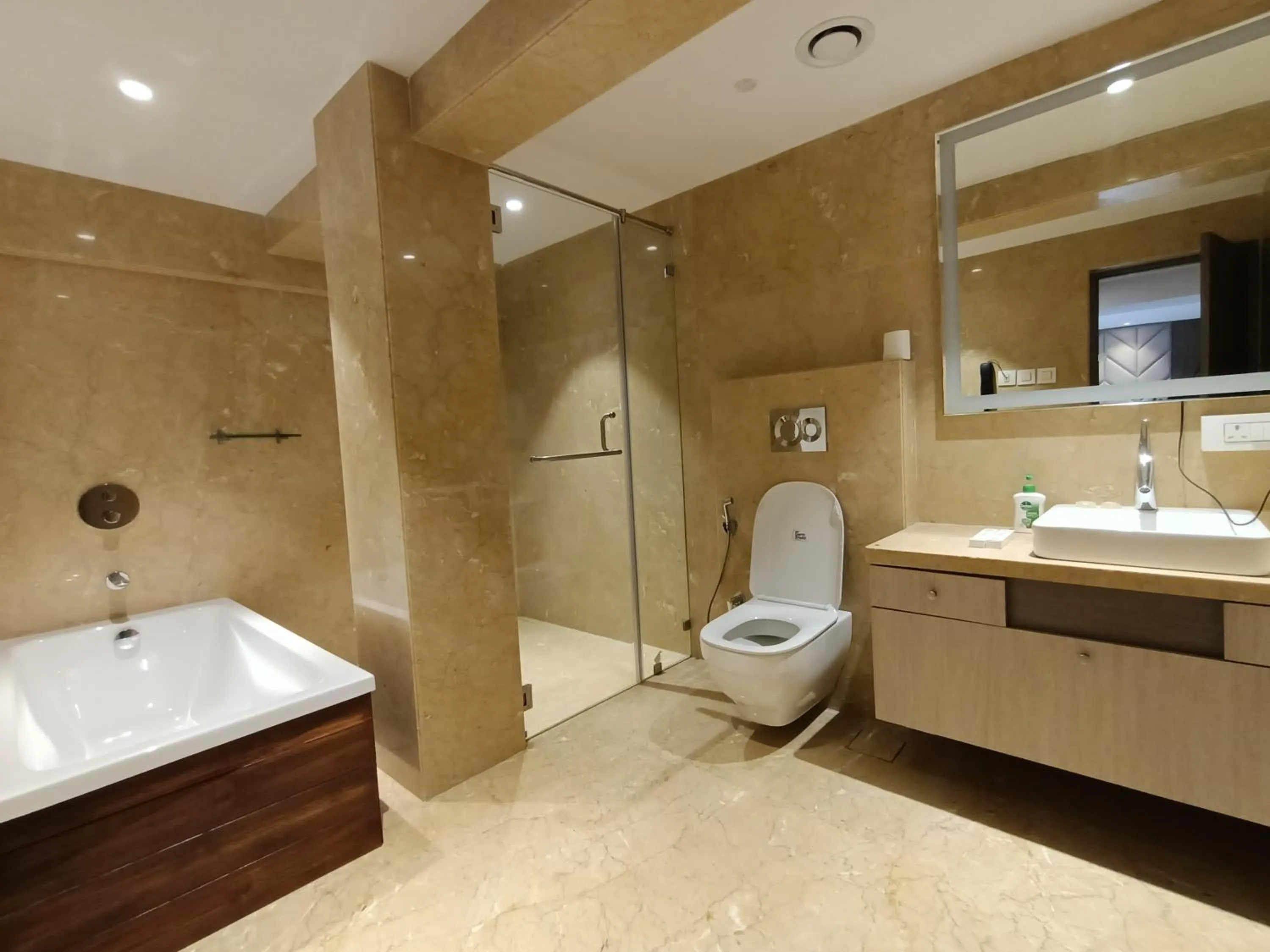 Shower in Hotel Highway Inn Andheri East