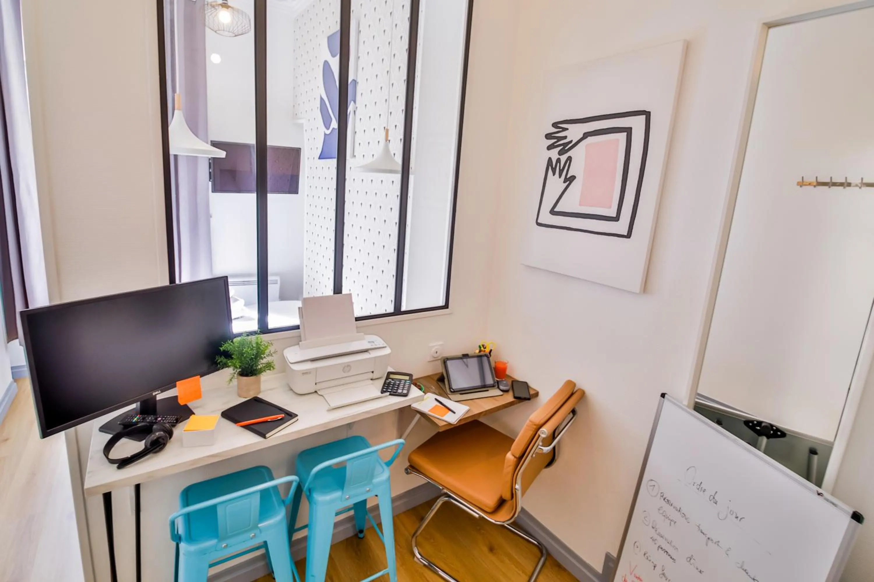 Seating area in WS Haussmann - La Fayette