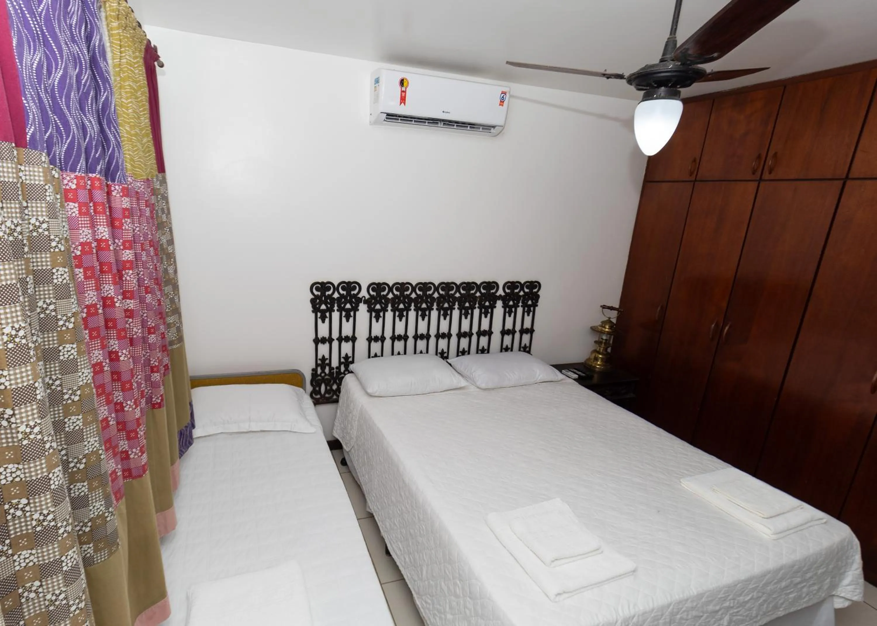 Property building, Bed in Pousada Ipitanga IV