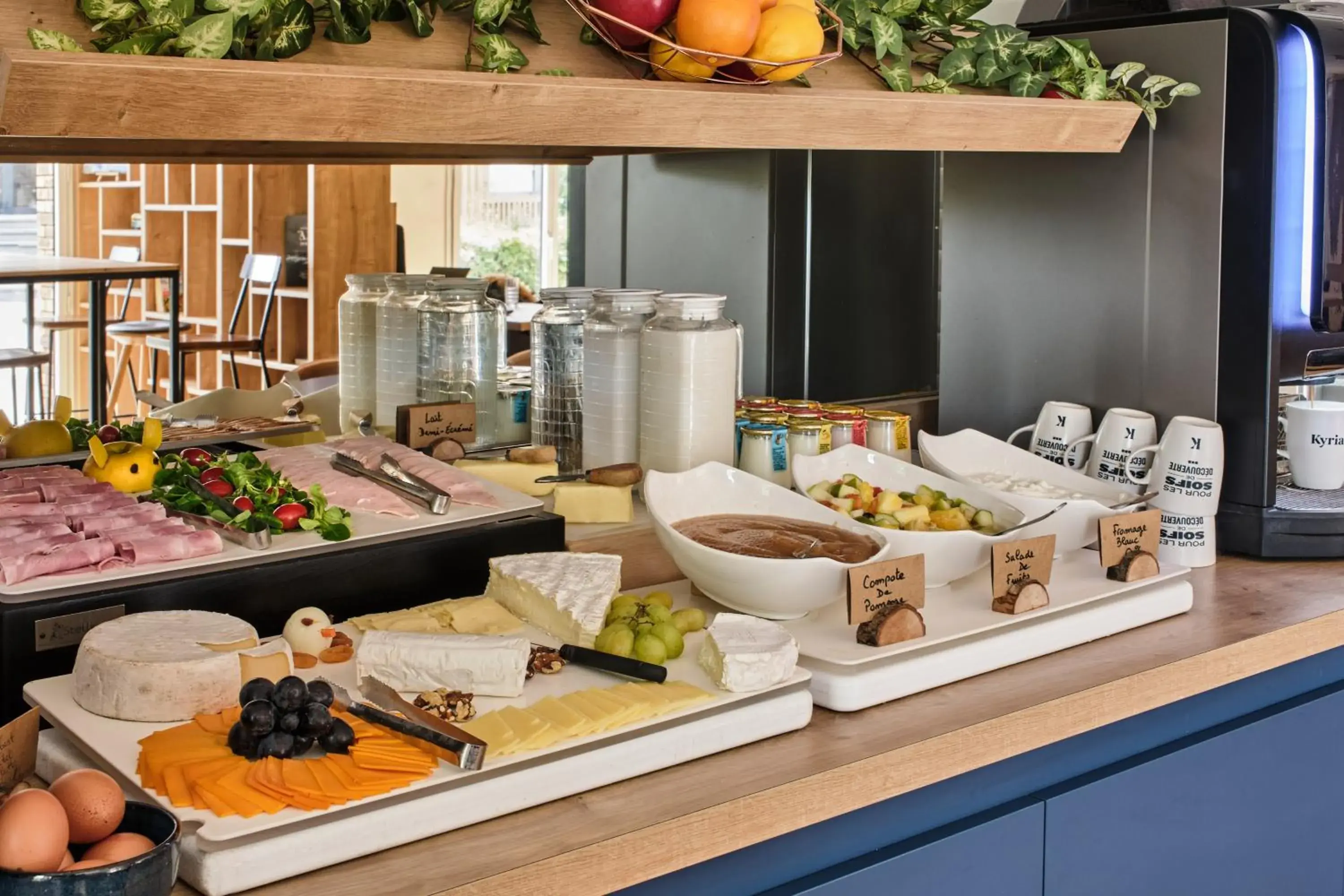 Buffet breakfast in Kyriad Paris Sud Les Ulis Courtaboeuf Buffet breakfast in Kyriad Paris Sud Les Ulis Courtaboeuf