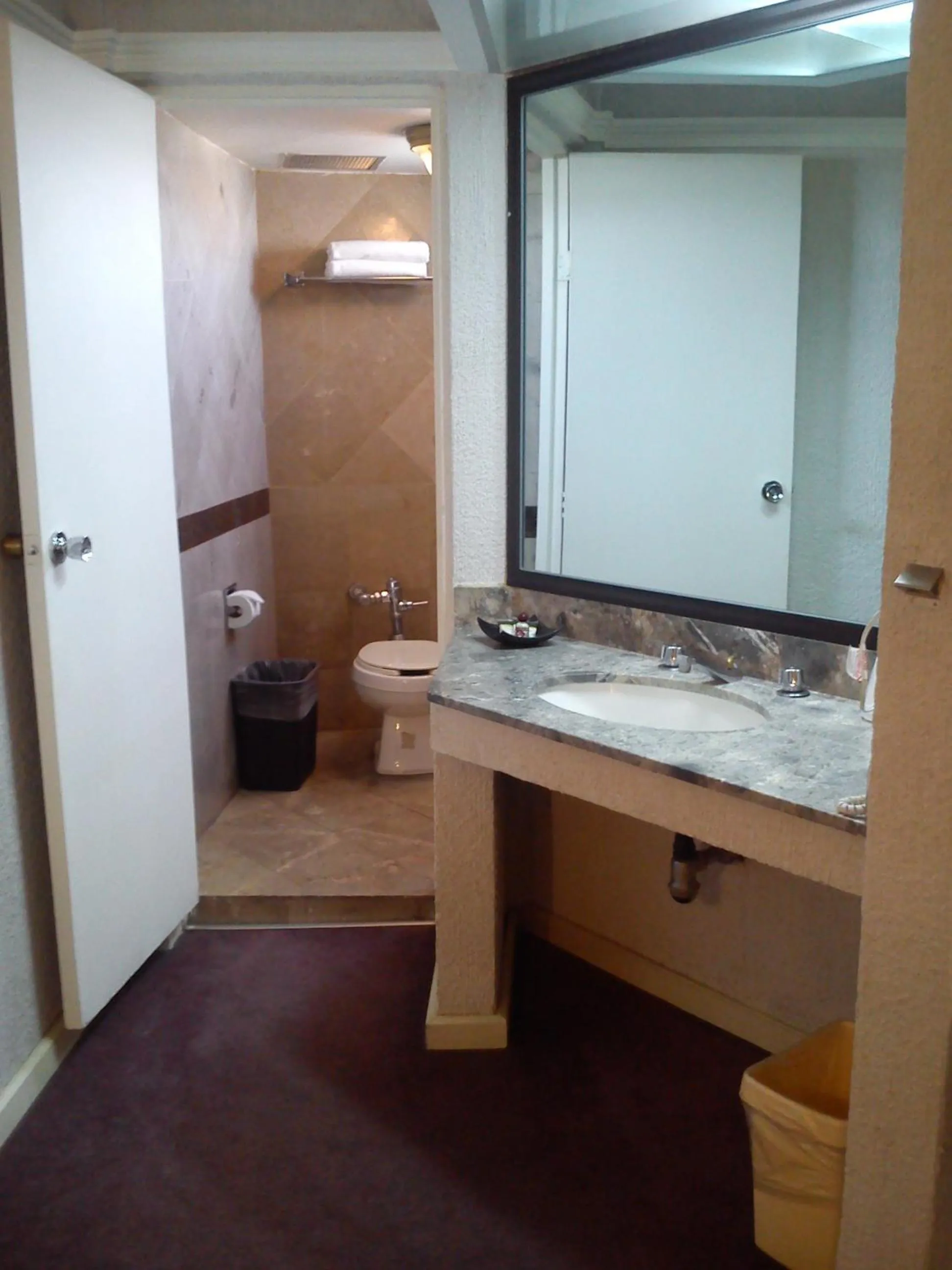 Bathroom in Paraíso Express