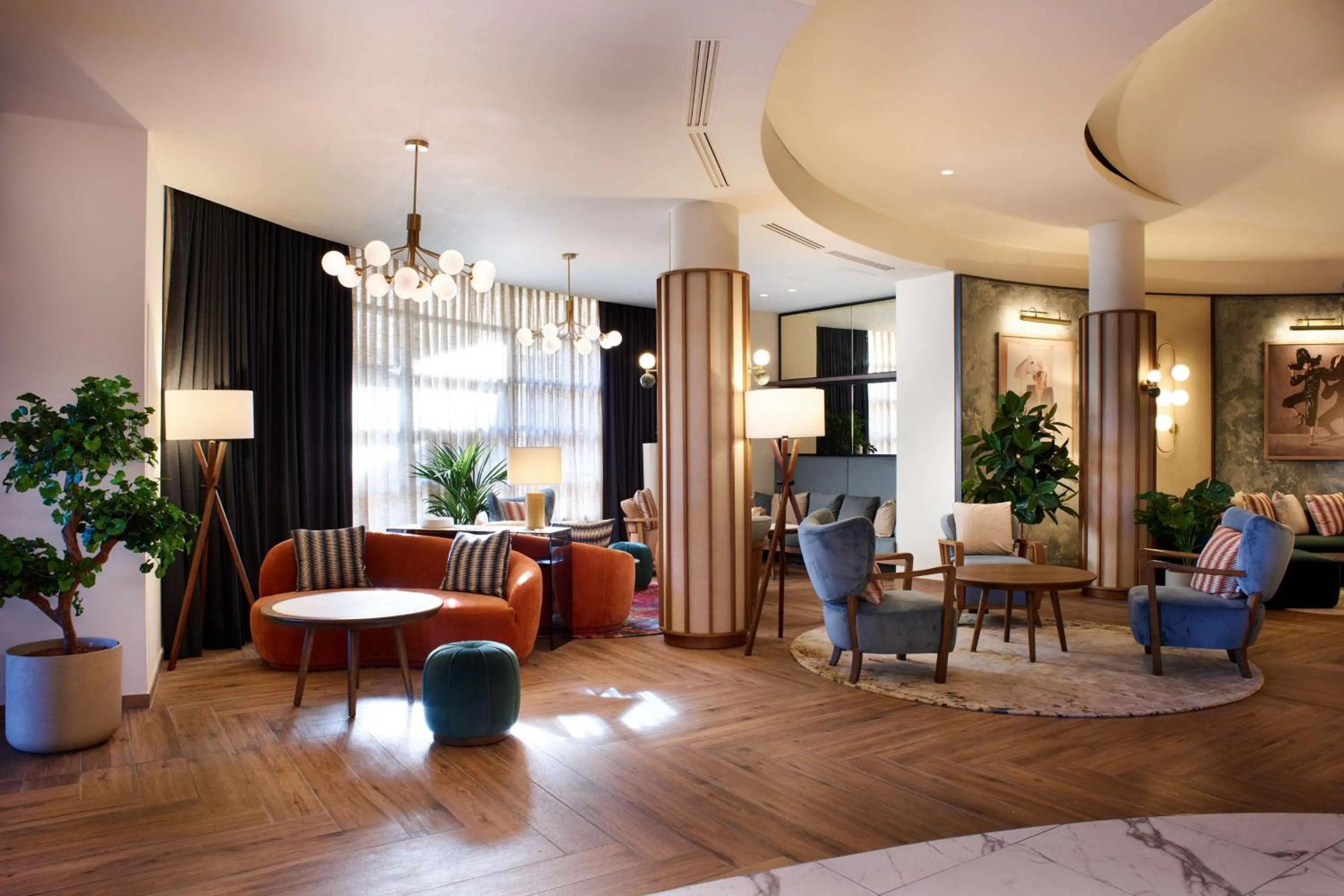 Lobby or reception in Radisson Blu Hotel Marseille Vieux Port