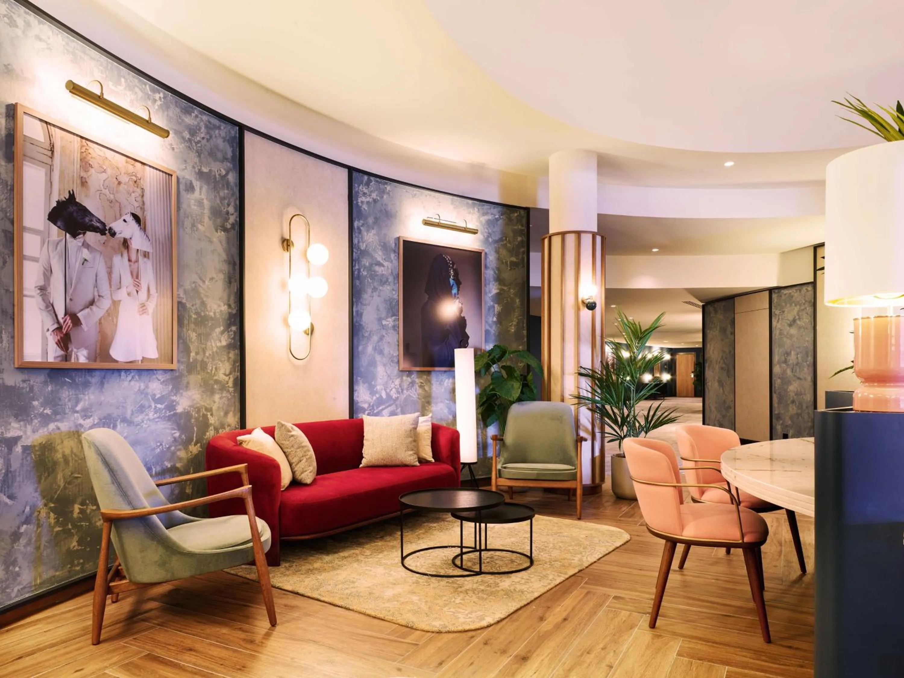 Lobby or reception in Radisson Blu Hotel Marseille Vieux Port