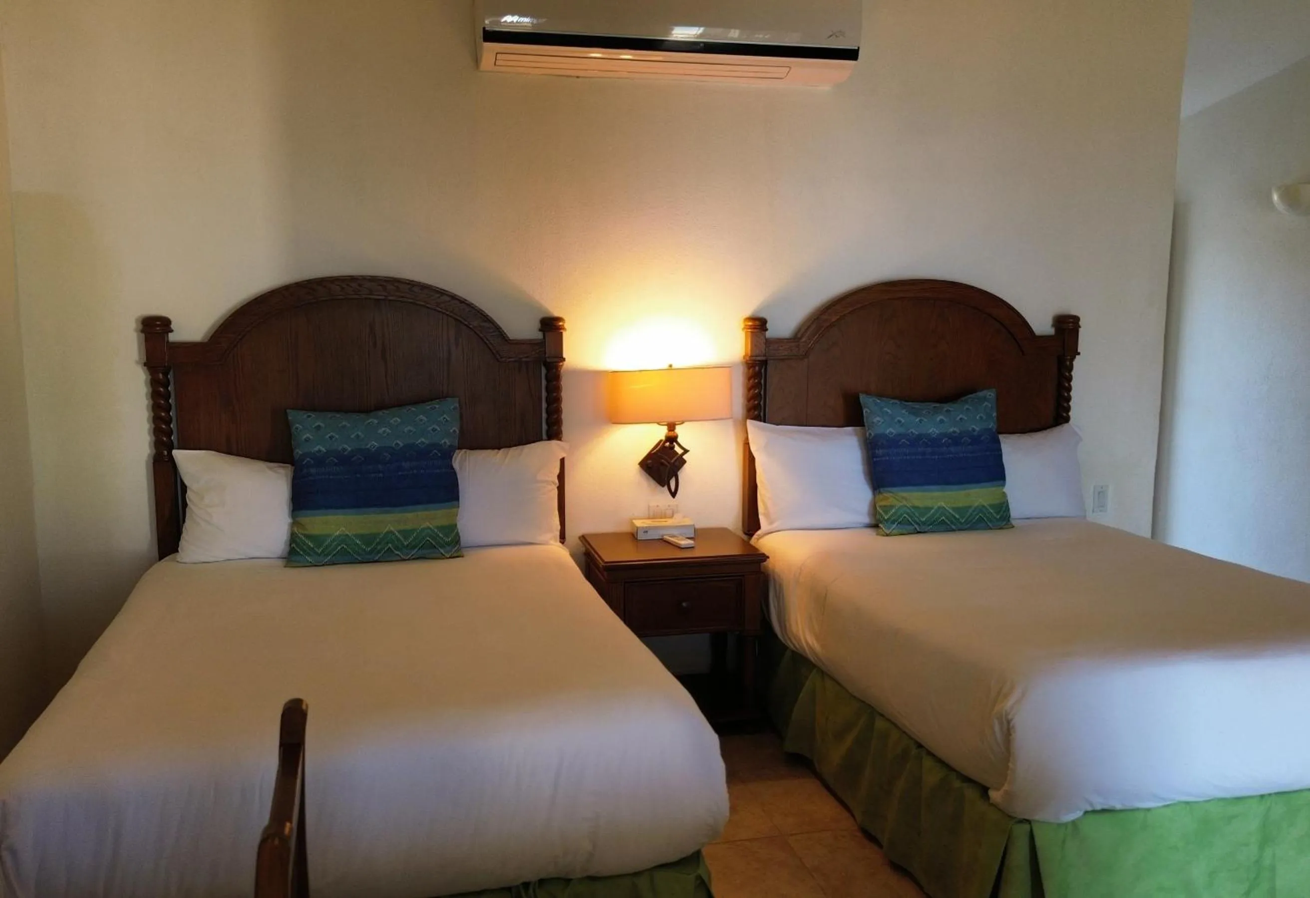 Bed in Punta Pescadero Paradise Hotel & Villas