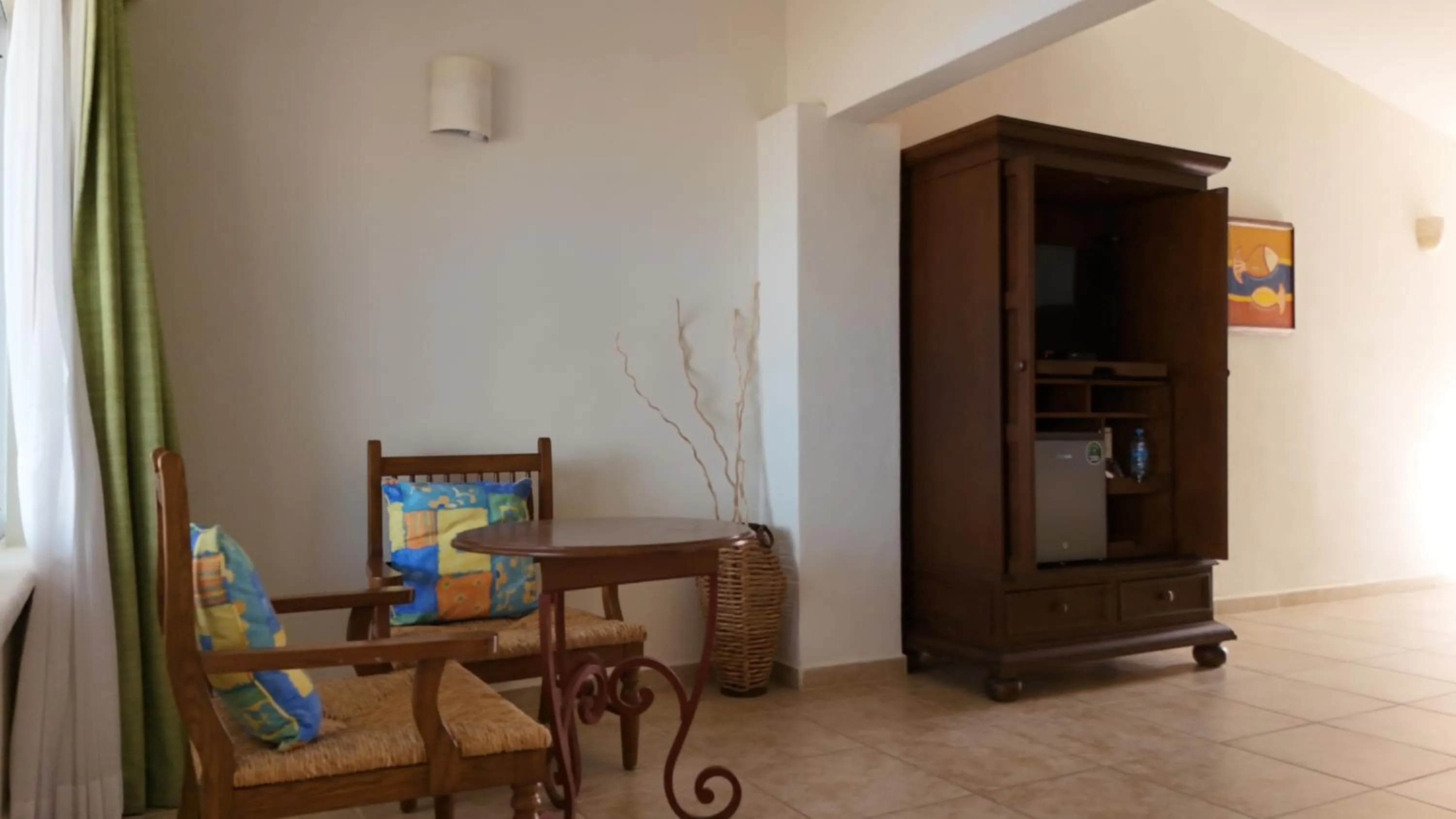 TV and multimedia in Punta Pescadero Paradise Hotel & Villas