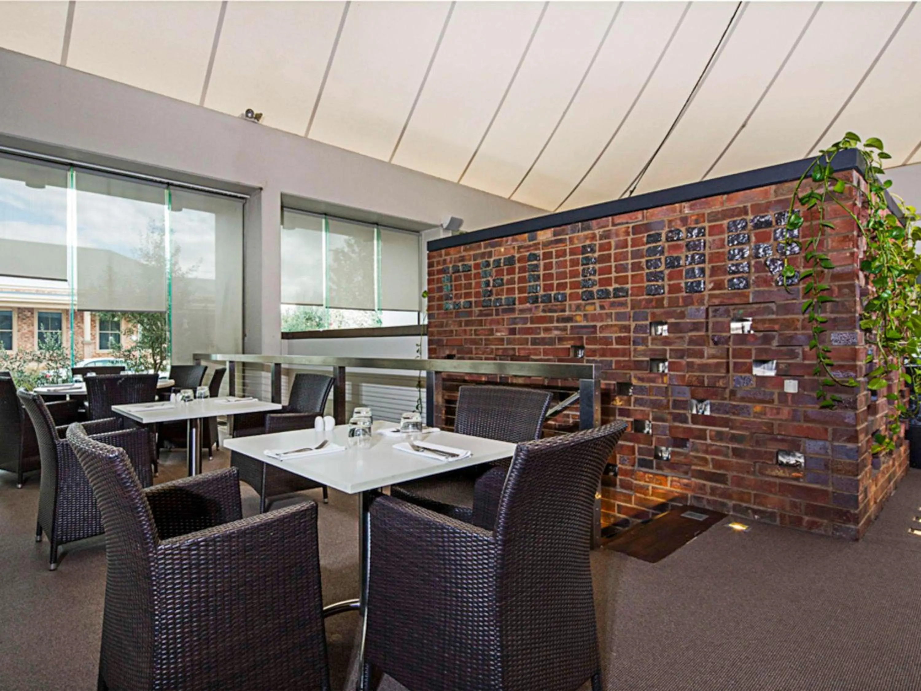 Restaurant/places to eat in Pavilion Hotel Wagga Wagga