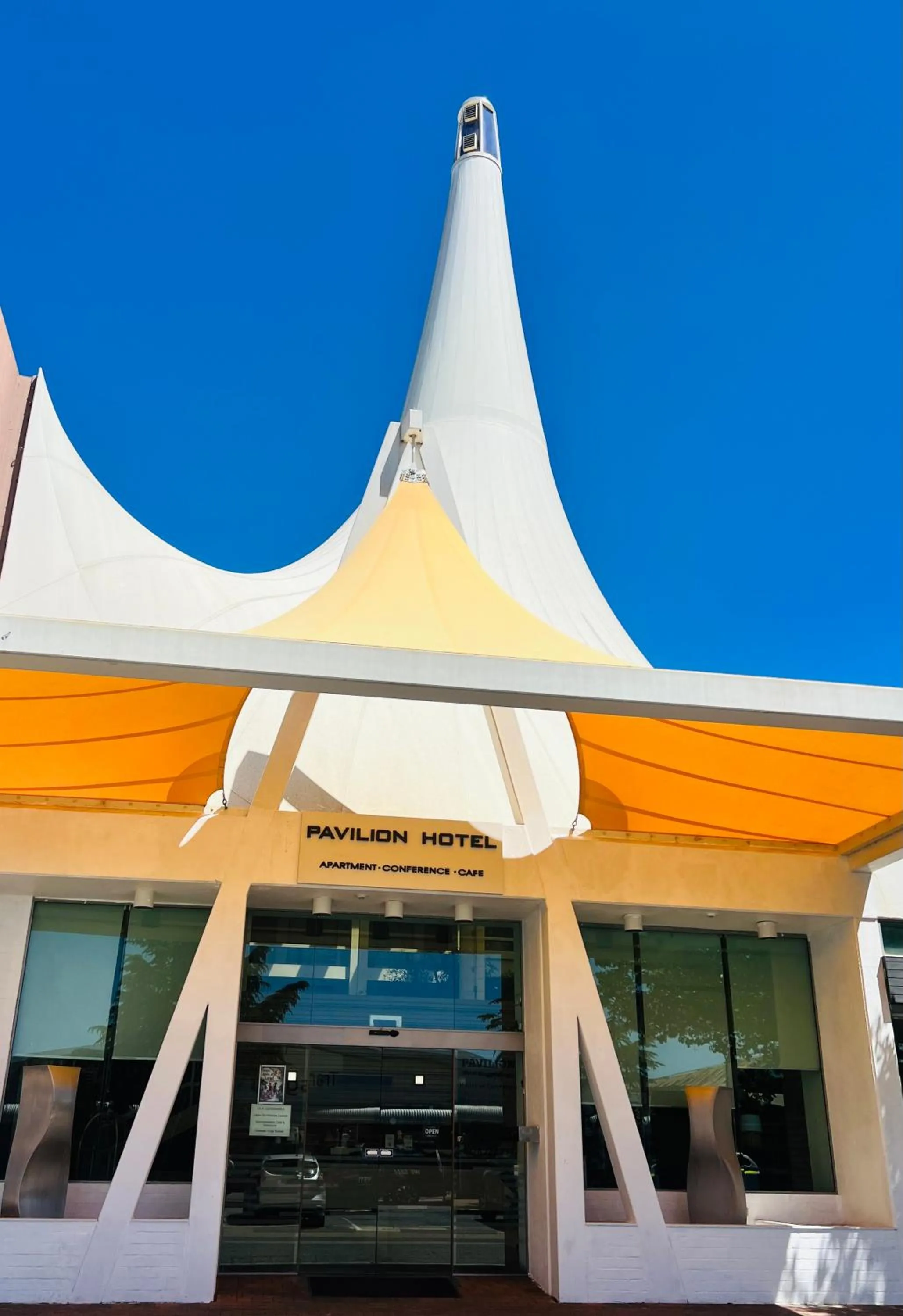 Property building in Pavilion Hotel Wagga Wagga