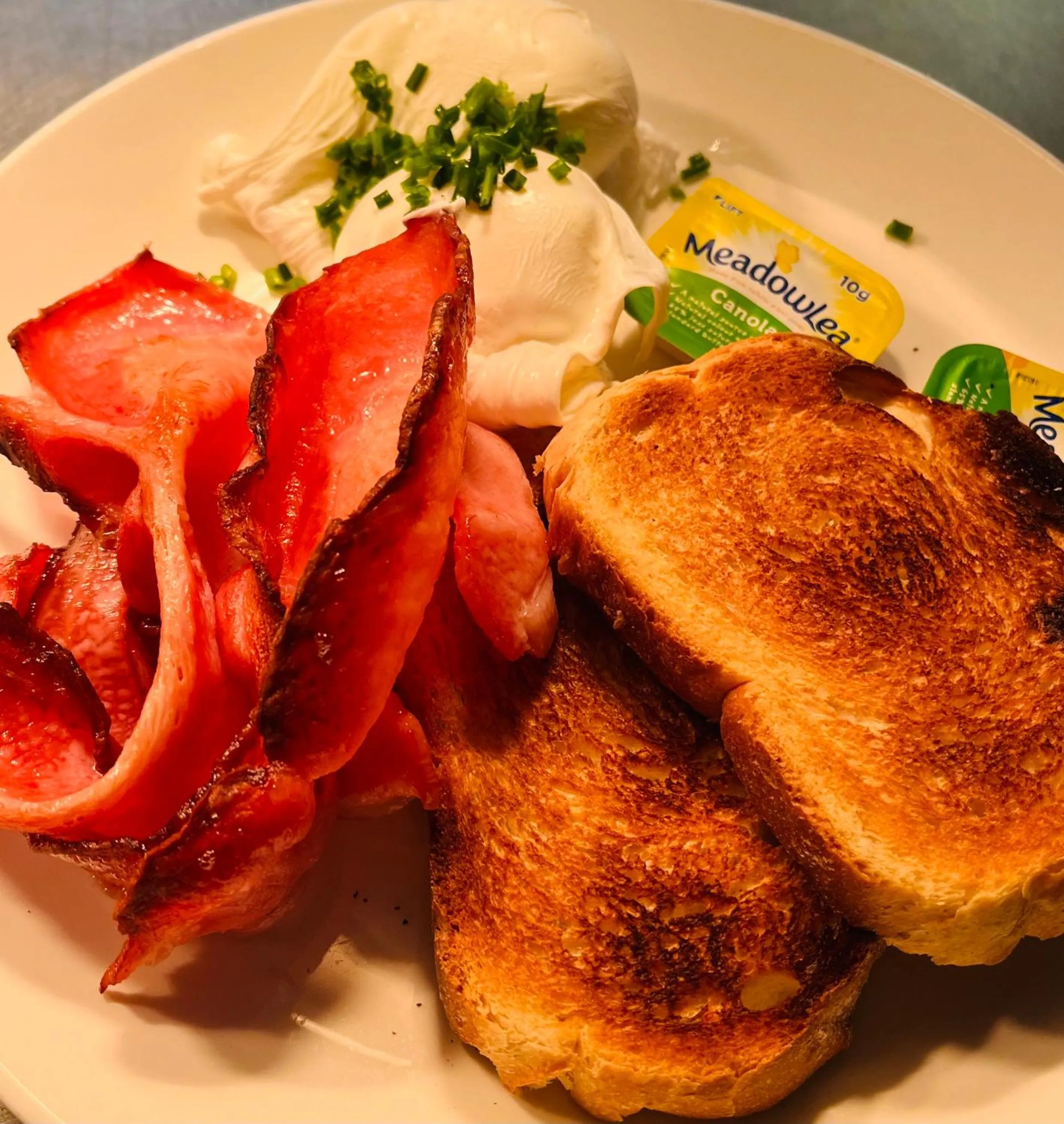 Breakfast in Pavilion Hotel Wagga Wagga