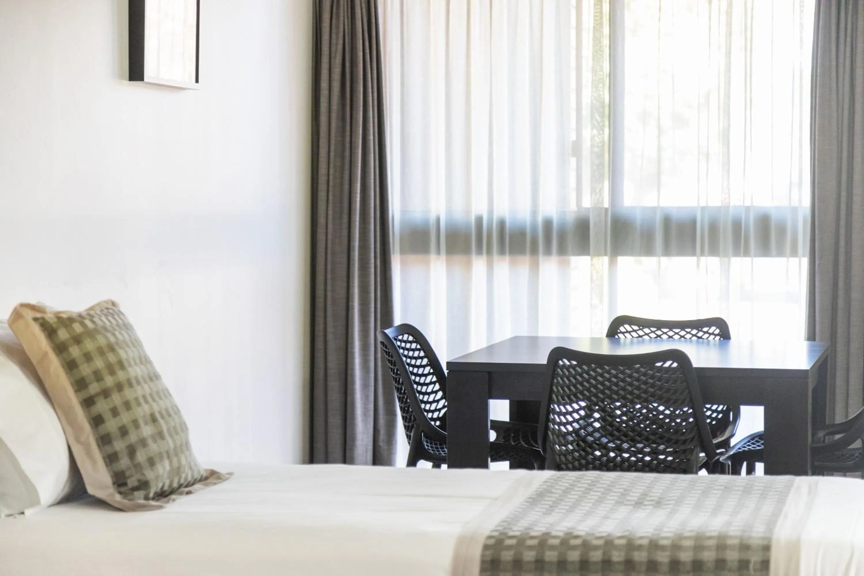 Decorative detail, Bed in Presidential Motel