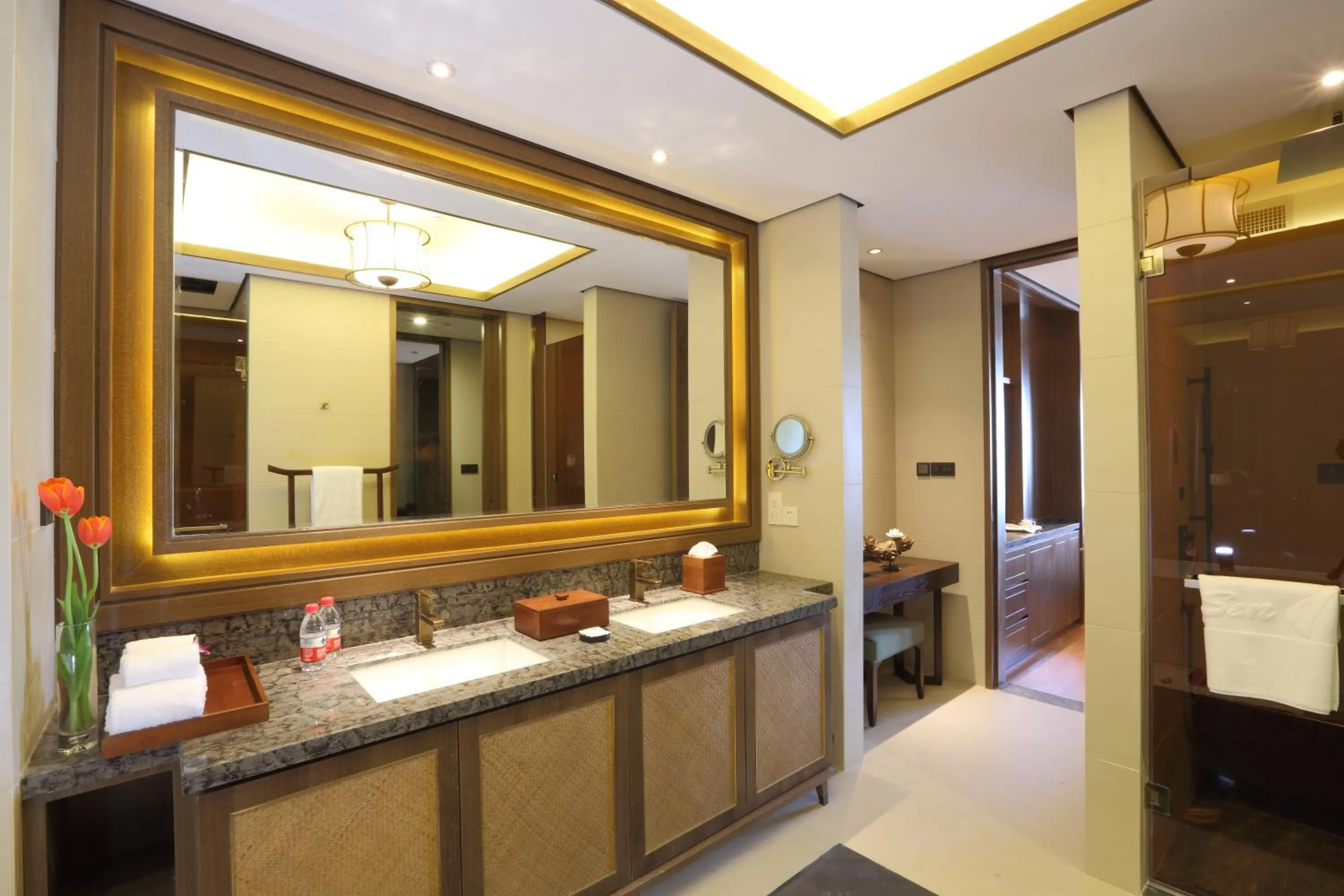 Bathroom in S&N Zhejiang LinHai International Hotel