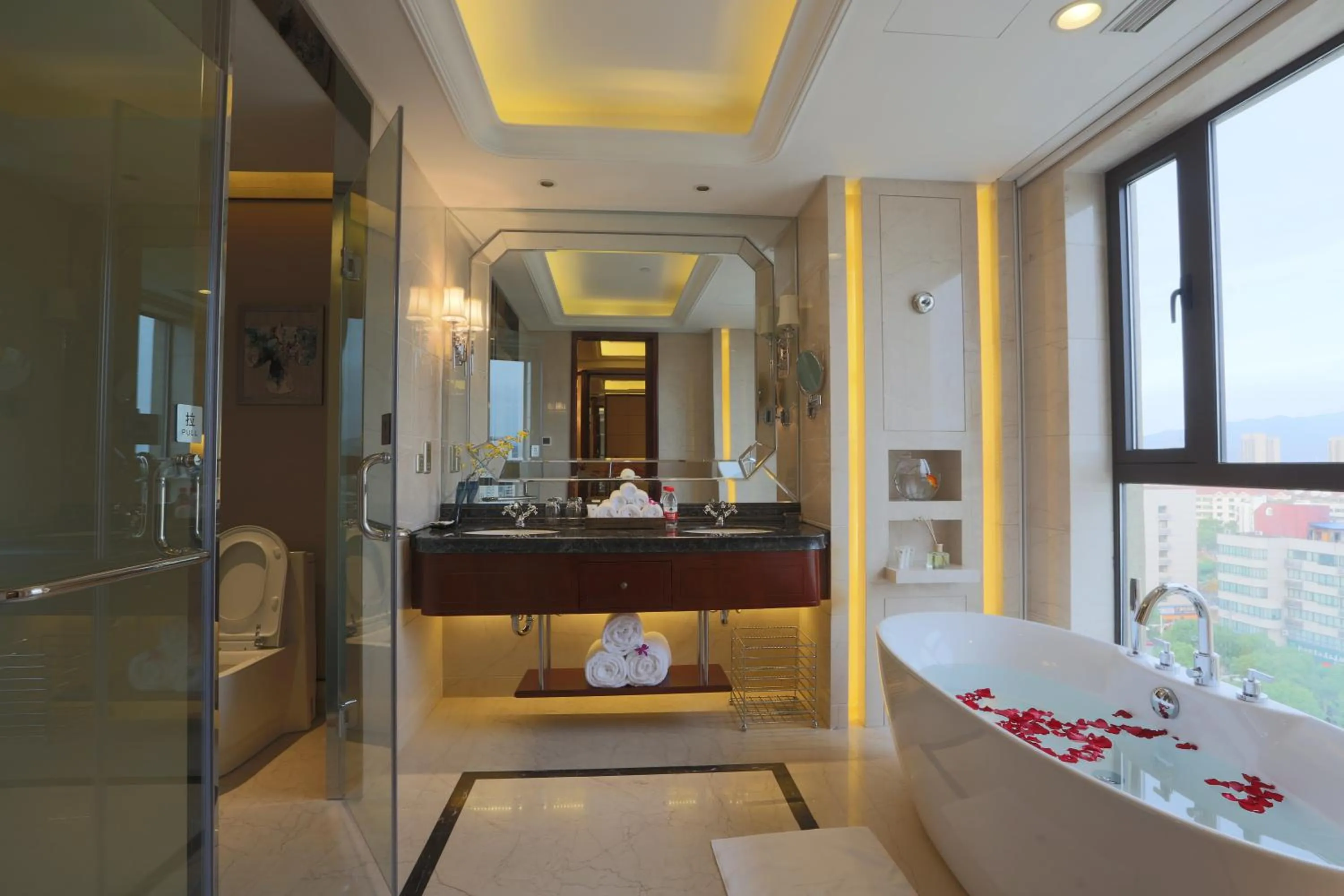 Day in S&N Zhejiang LinHai International Hotel