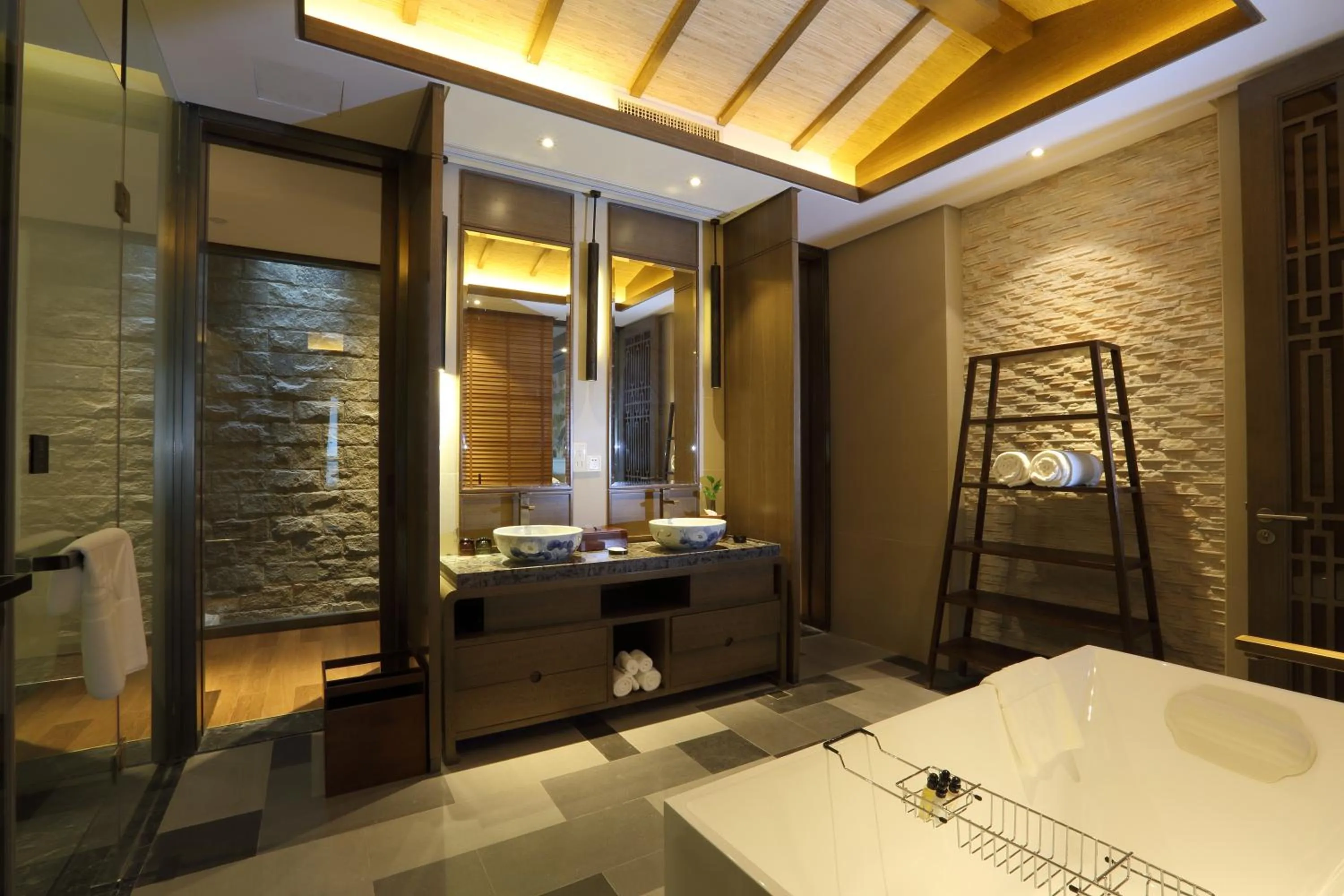 Bathroom in S&N Zhejiang LinHai International Hotel