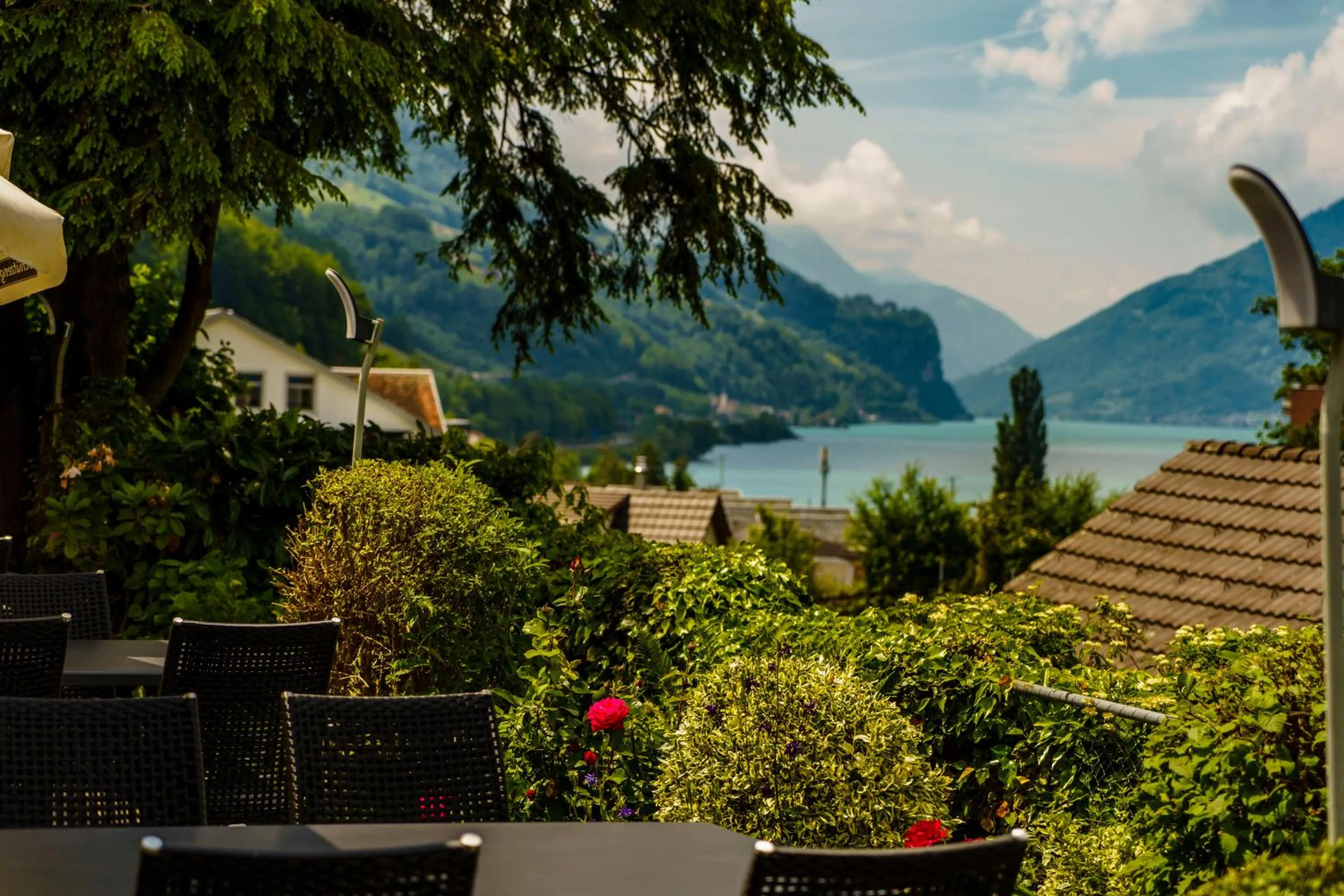 Restaurant/places to eat in Seeblick SMART Hotel Rössli