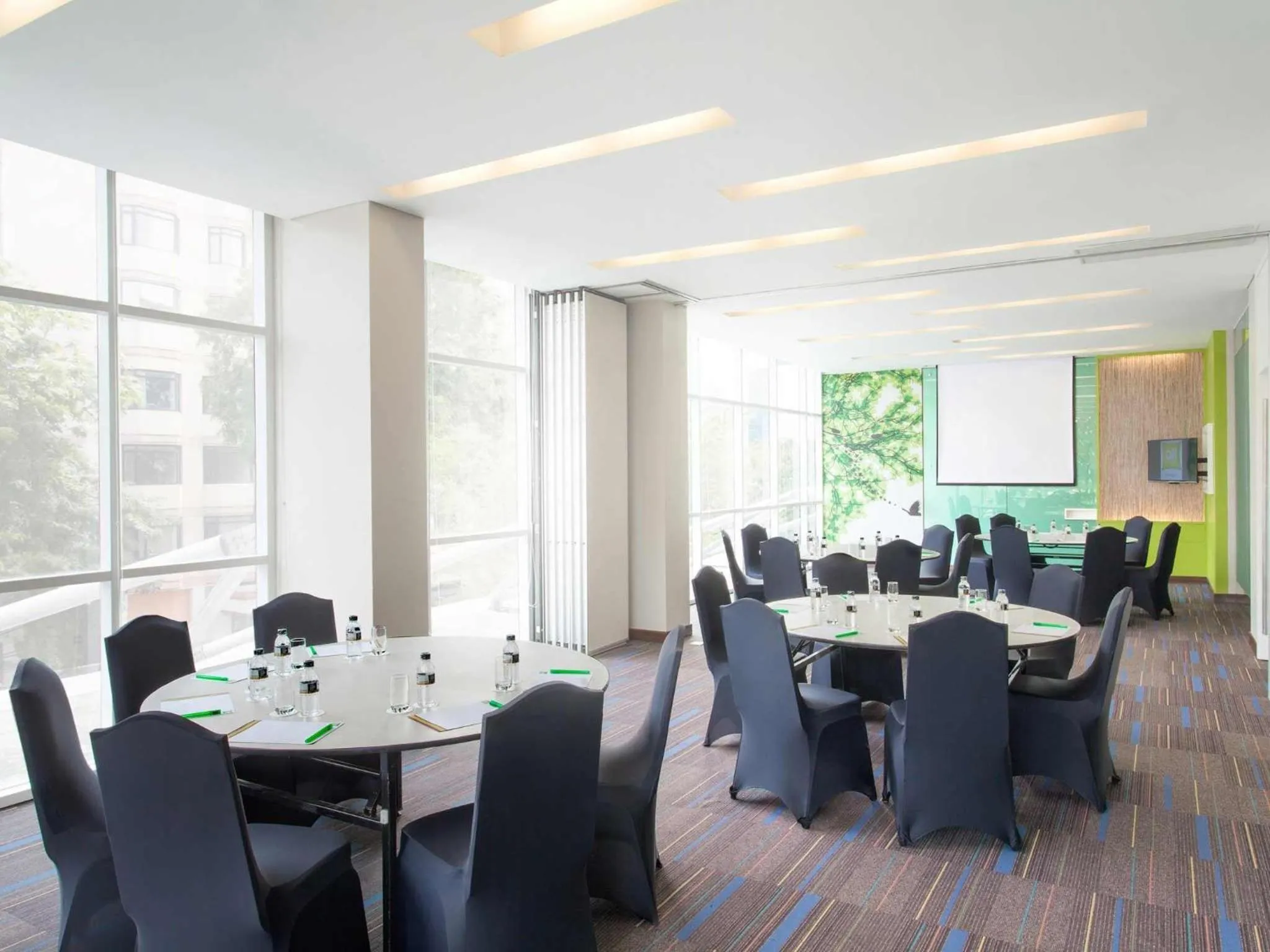Meeting/conference room in All Seasons Jakarta Thamrin