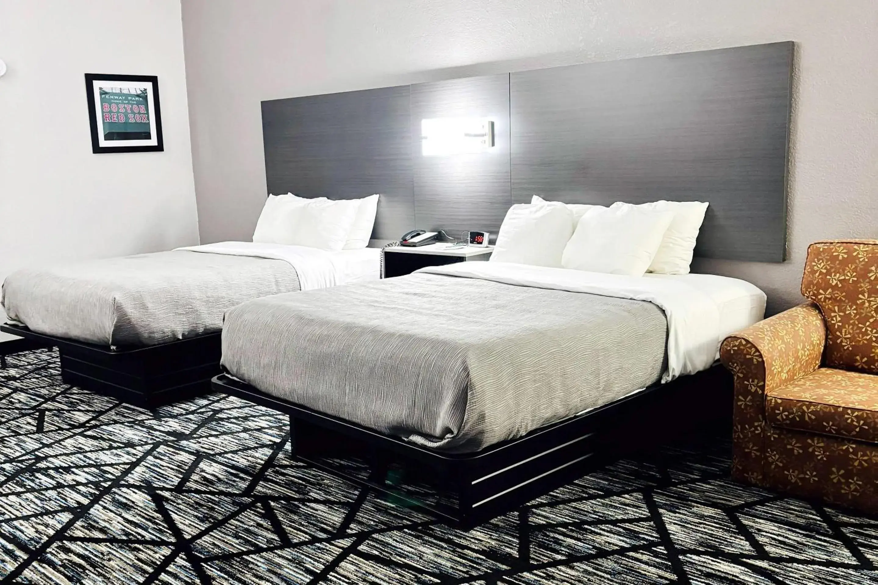 Bedroom, Bed in Quality Inn Raynham - Taunton Bedroom, Bed in Quality Inn Raynham - Taunton