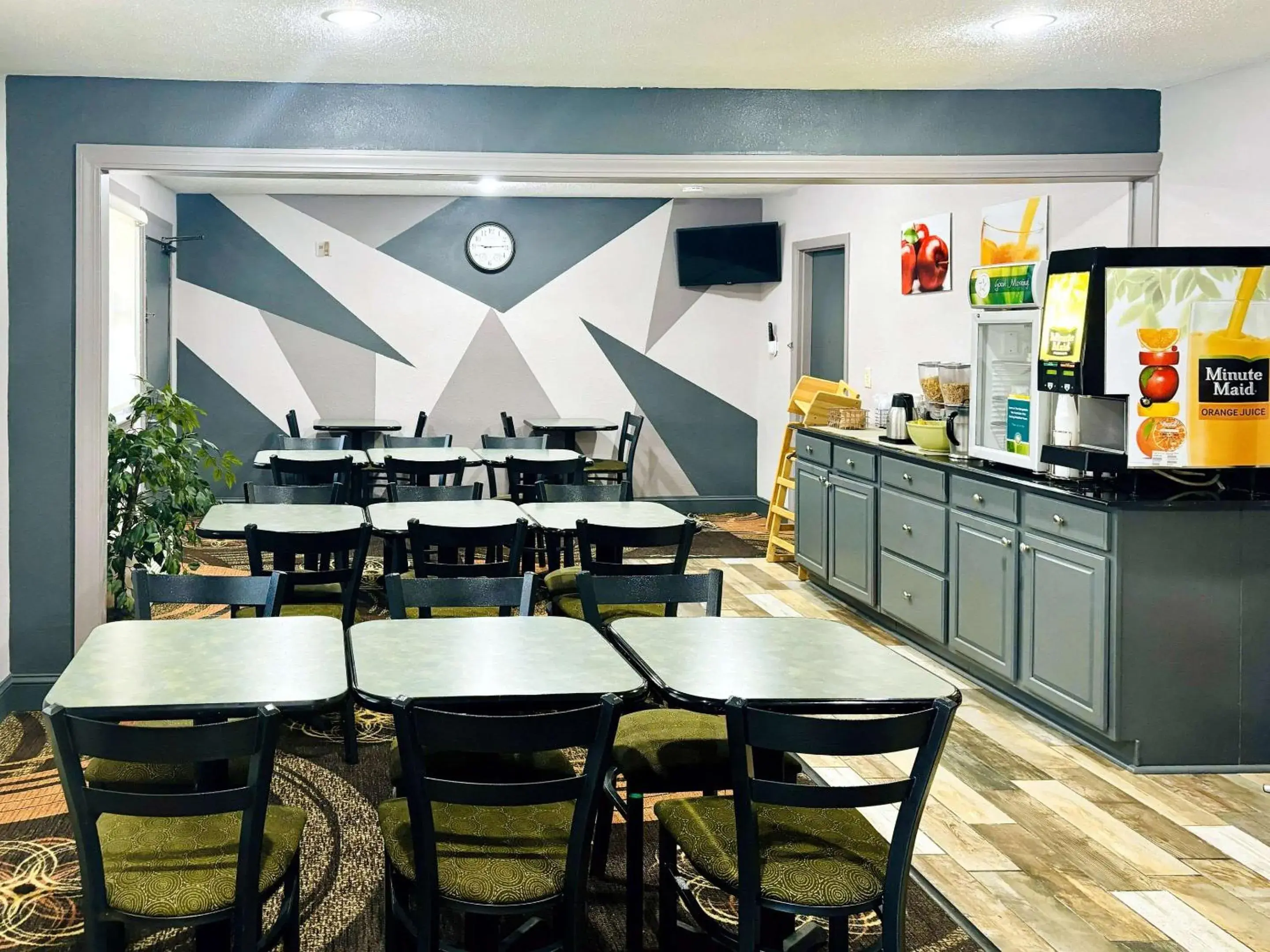 Breakfast in Quality Inn Raynham - Taunton Breakfast in Quality Inn Raynham - Taunton