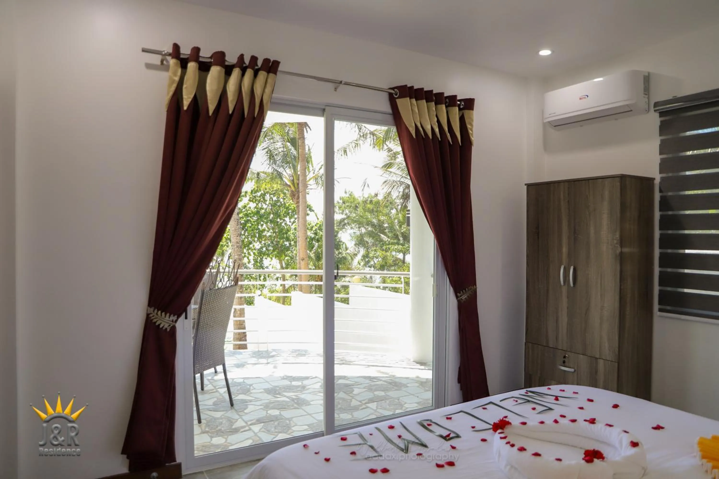 Bed in J&R Residence