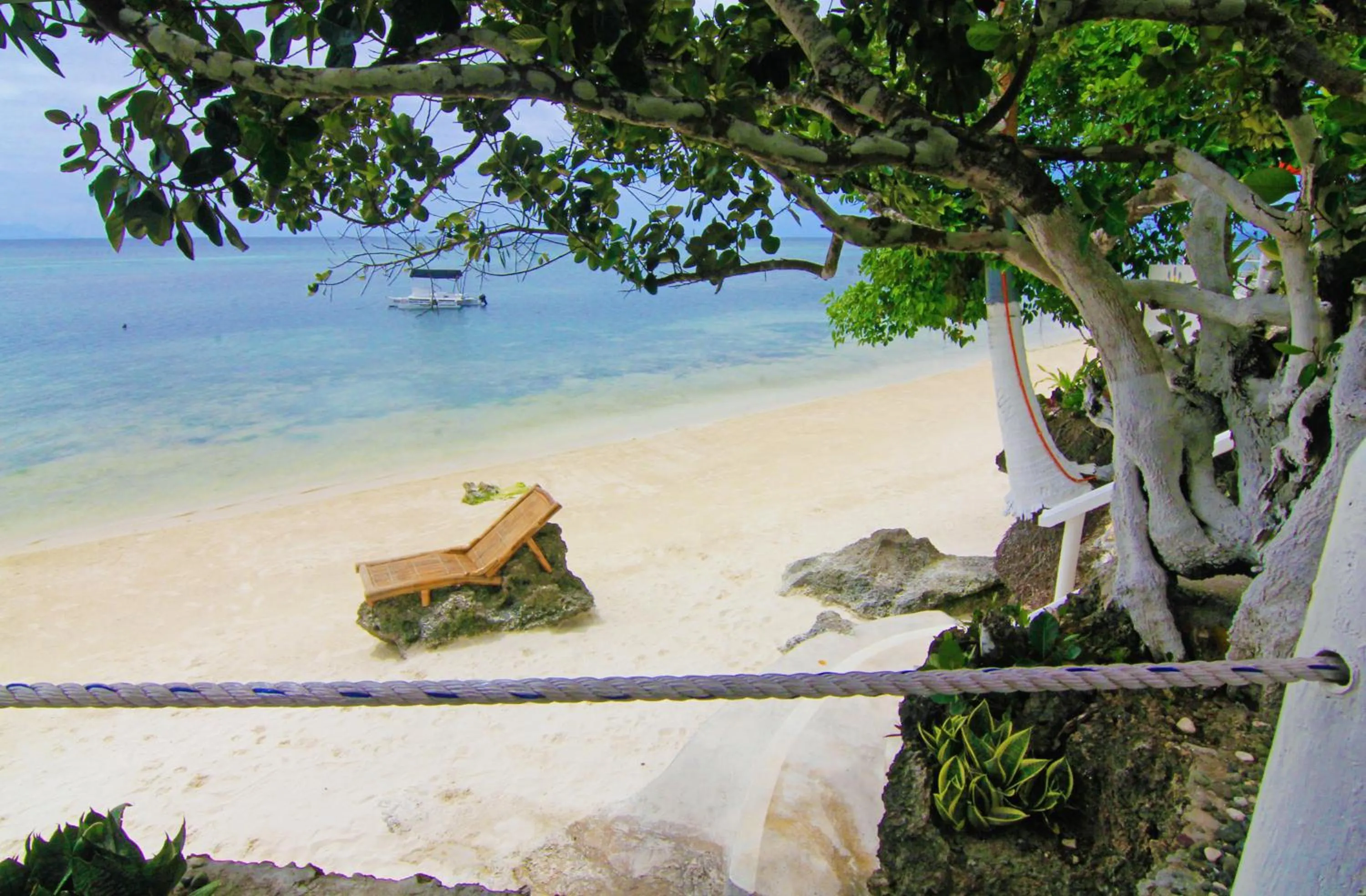 Beach in J&R Residence