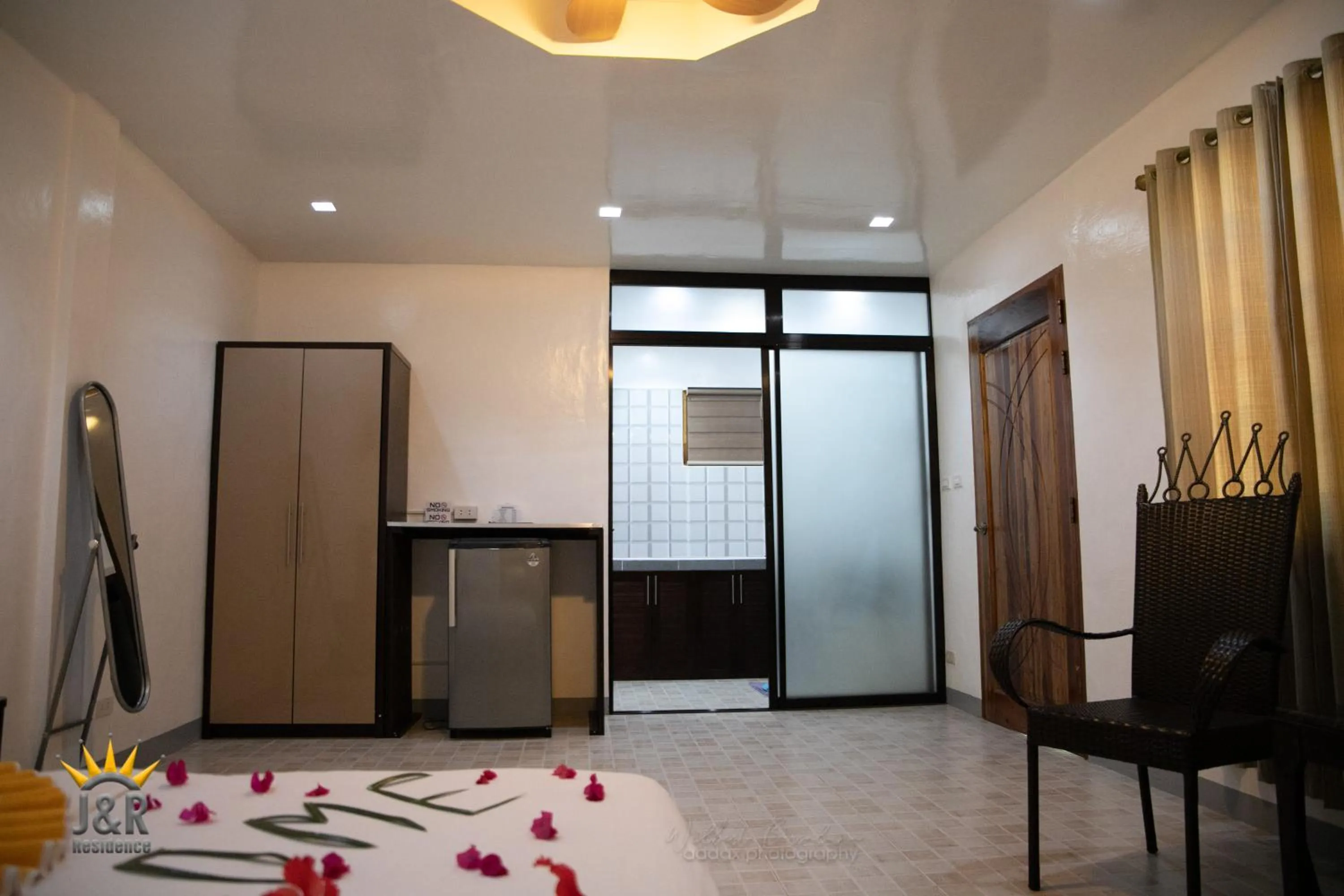 Photo of the whole room, Bed in J&R Residence