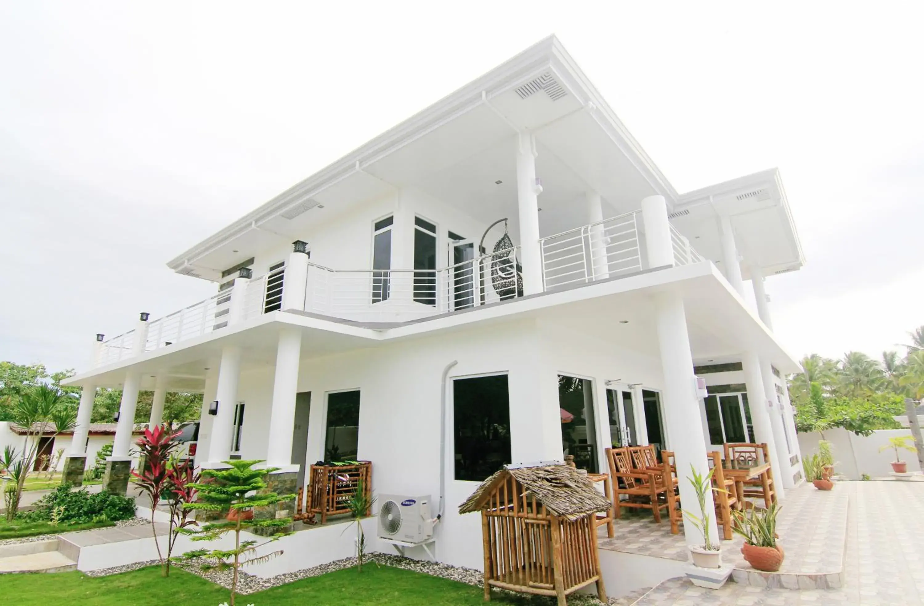 Property building in J&R Residence Property building in J&R Residence