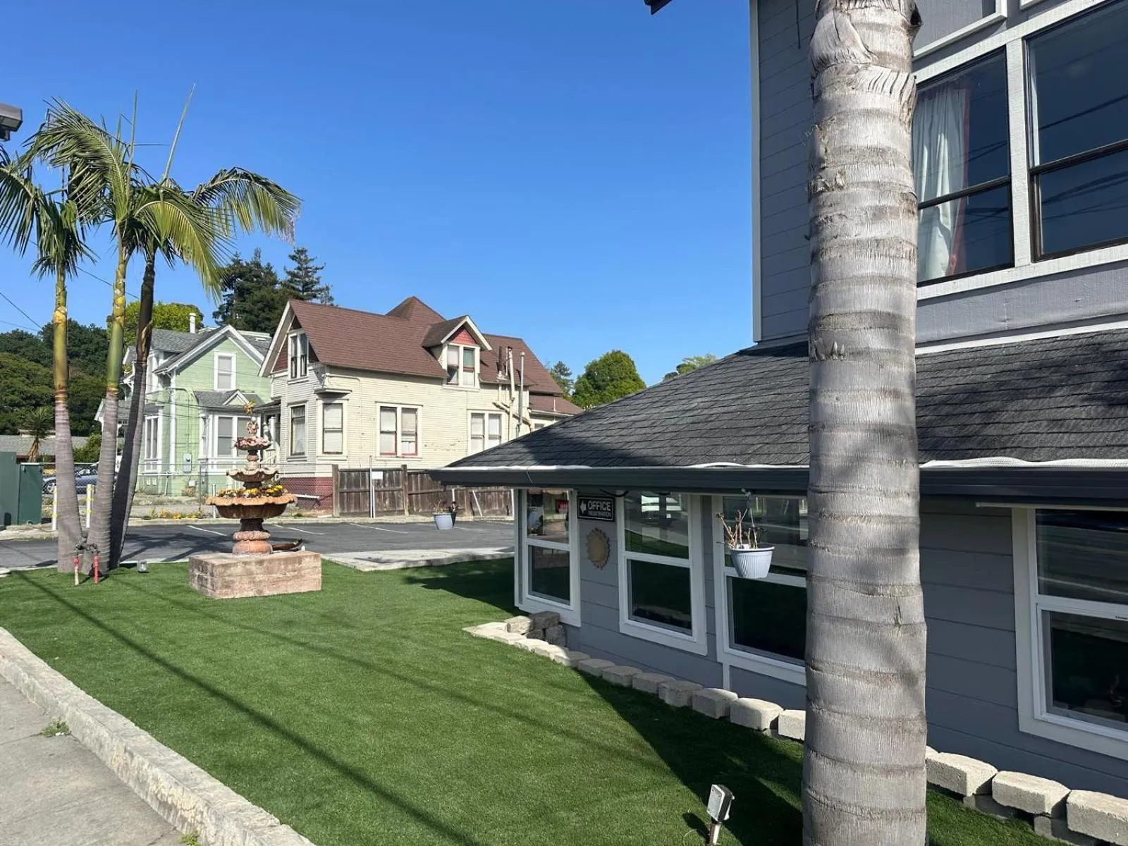 Property building in Motel Santa Cruz