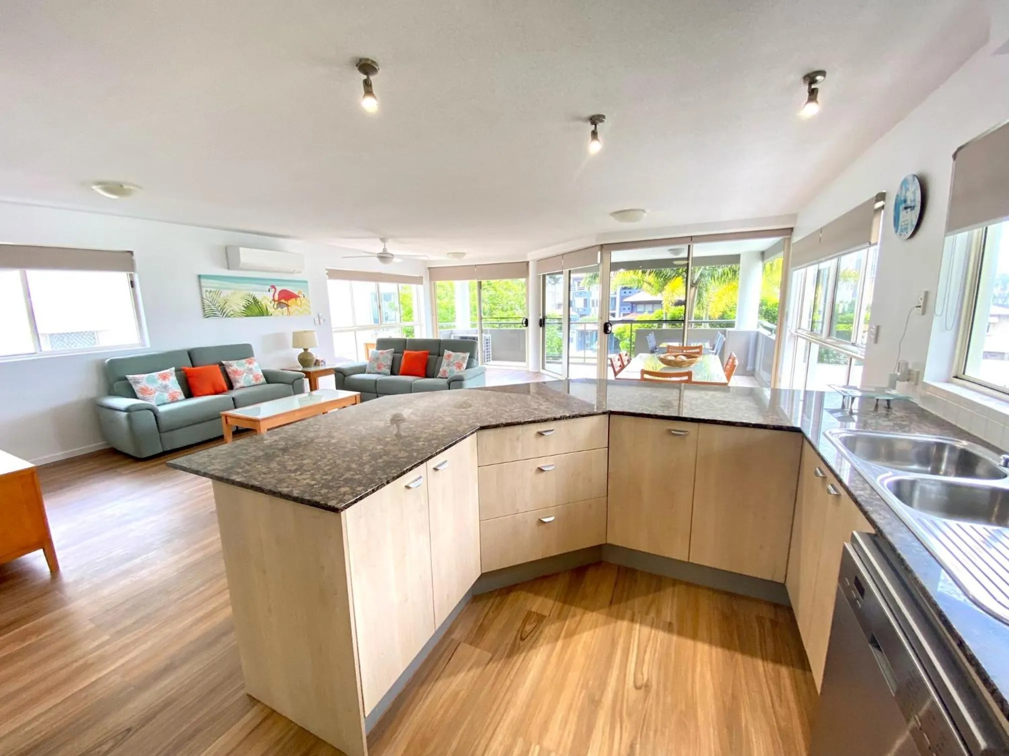 Kitchen or kitchenette in Excellsior Apartments