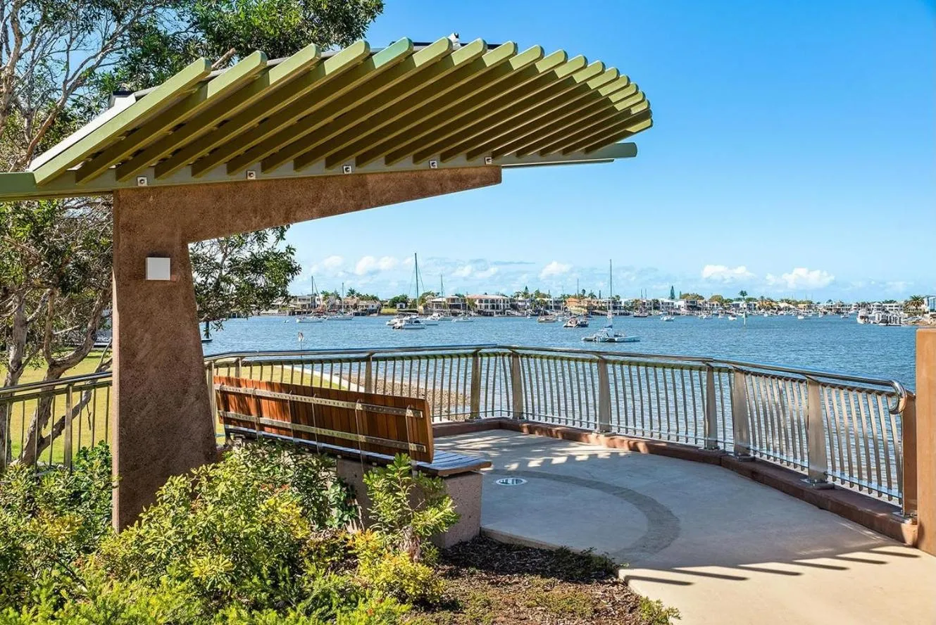 River view in Excellsior Apartments