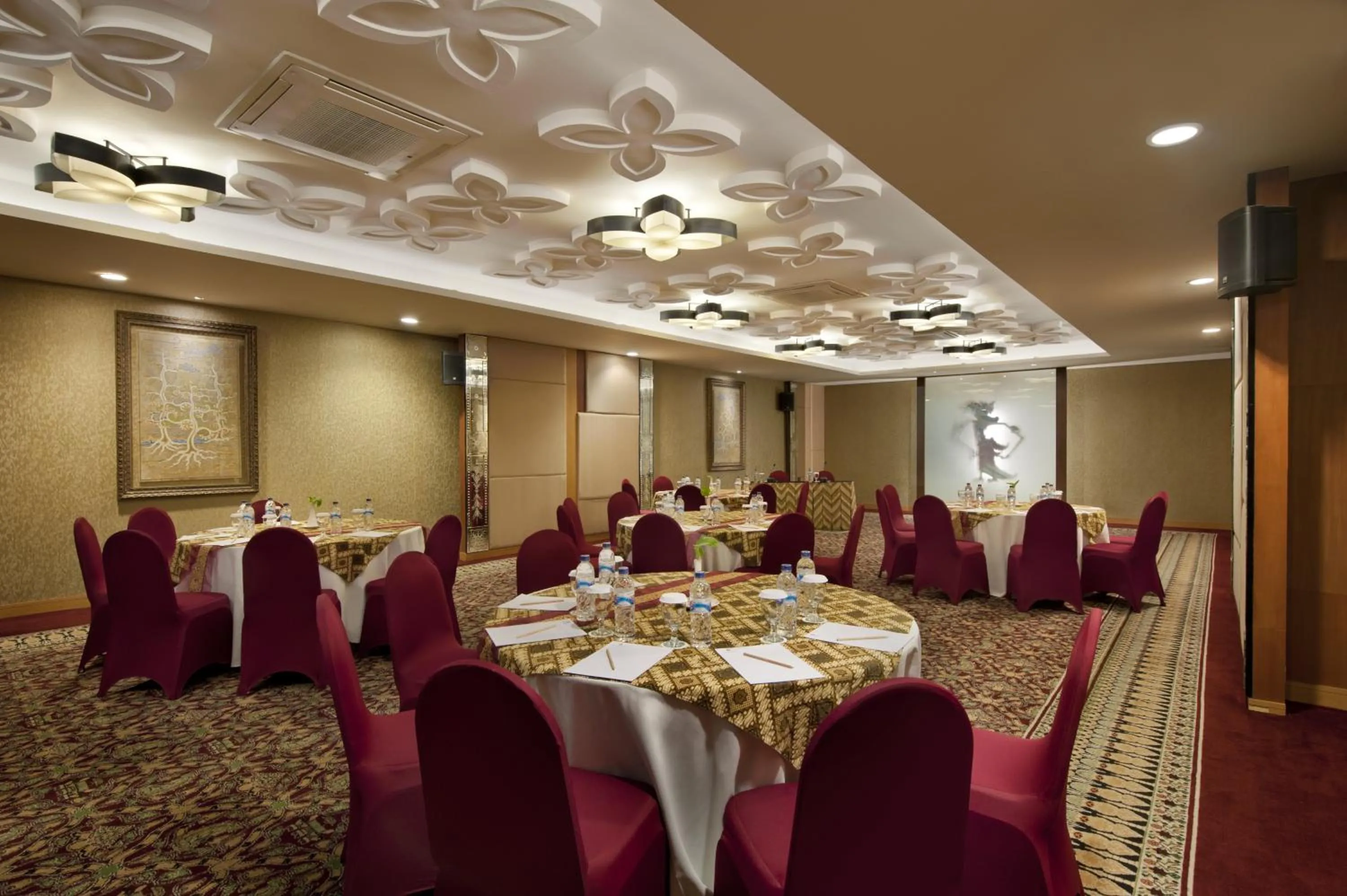 Business facilities in The Royal Surakarta Heritage - Handwritten Collection