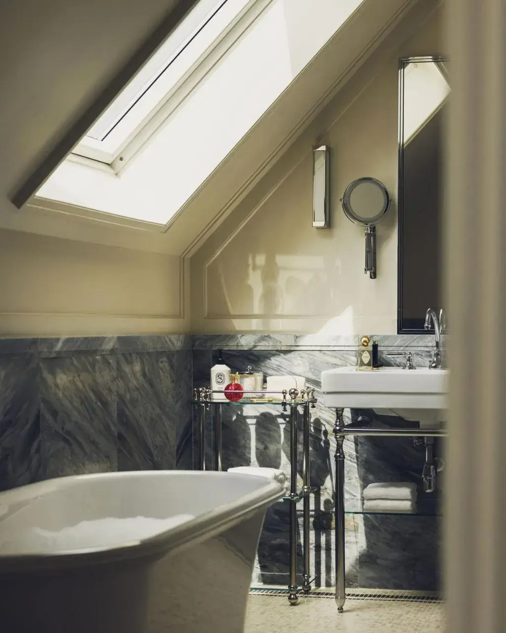 Bathroom in Hôtel Balzac Paris & Spa Ikoï Bathroom in Hôtel Balzac Paris & Spa Ikoï