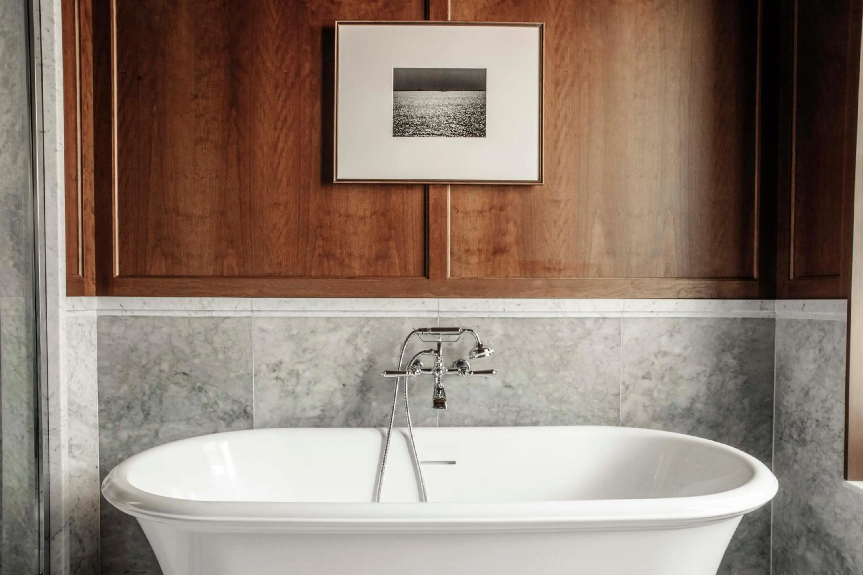 Bathroom in Hôtel Balzac Paris & Spa Ikoï