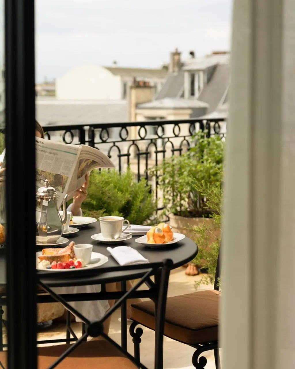 Breakfast in Hôtel Balzac Paris & Spa Ikoï