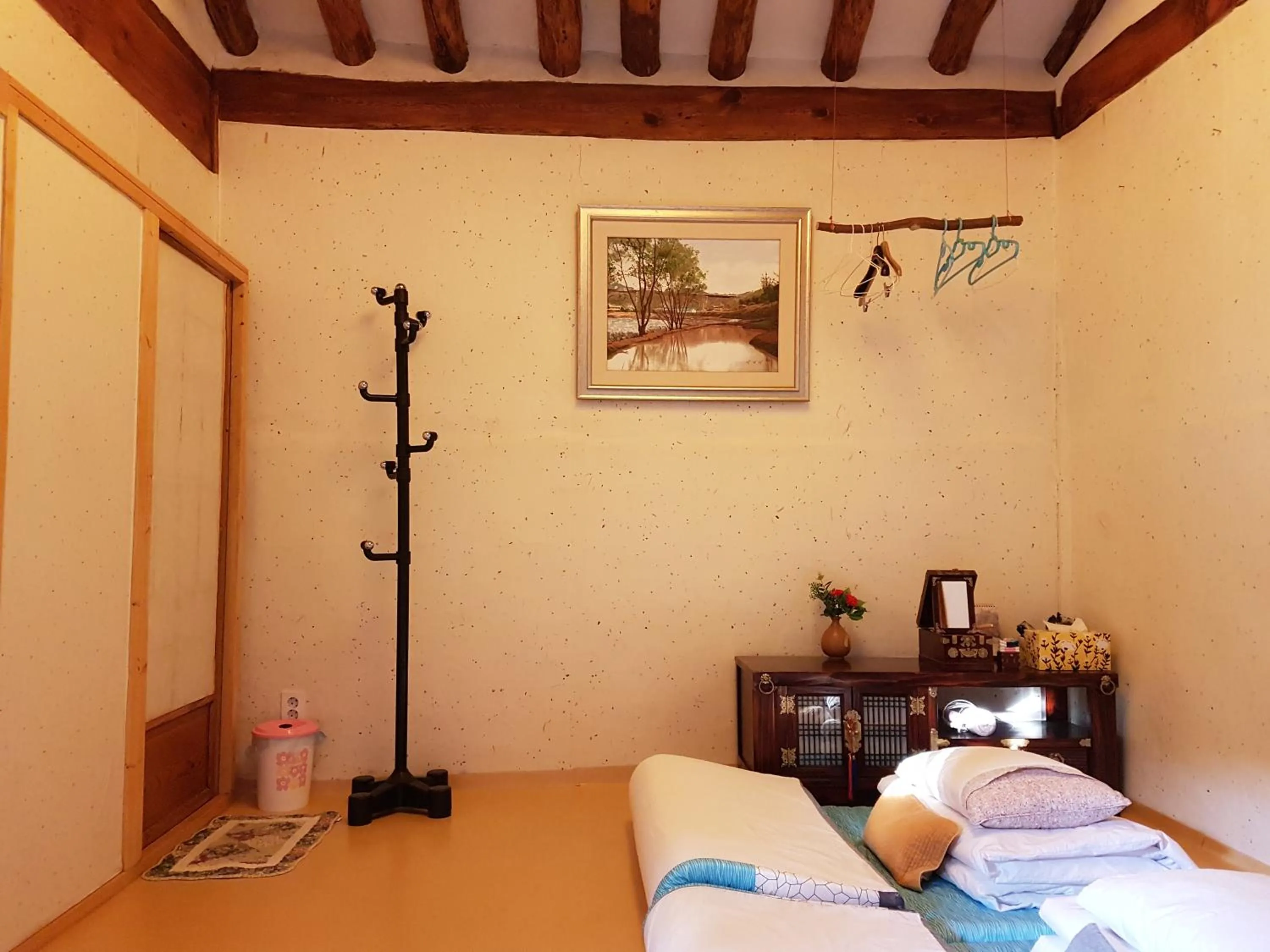 Bed in Gongsimga Hanok Guesthouse