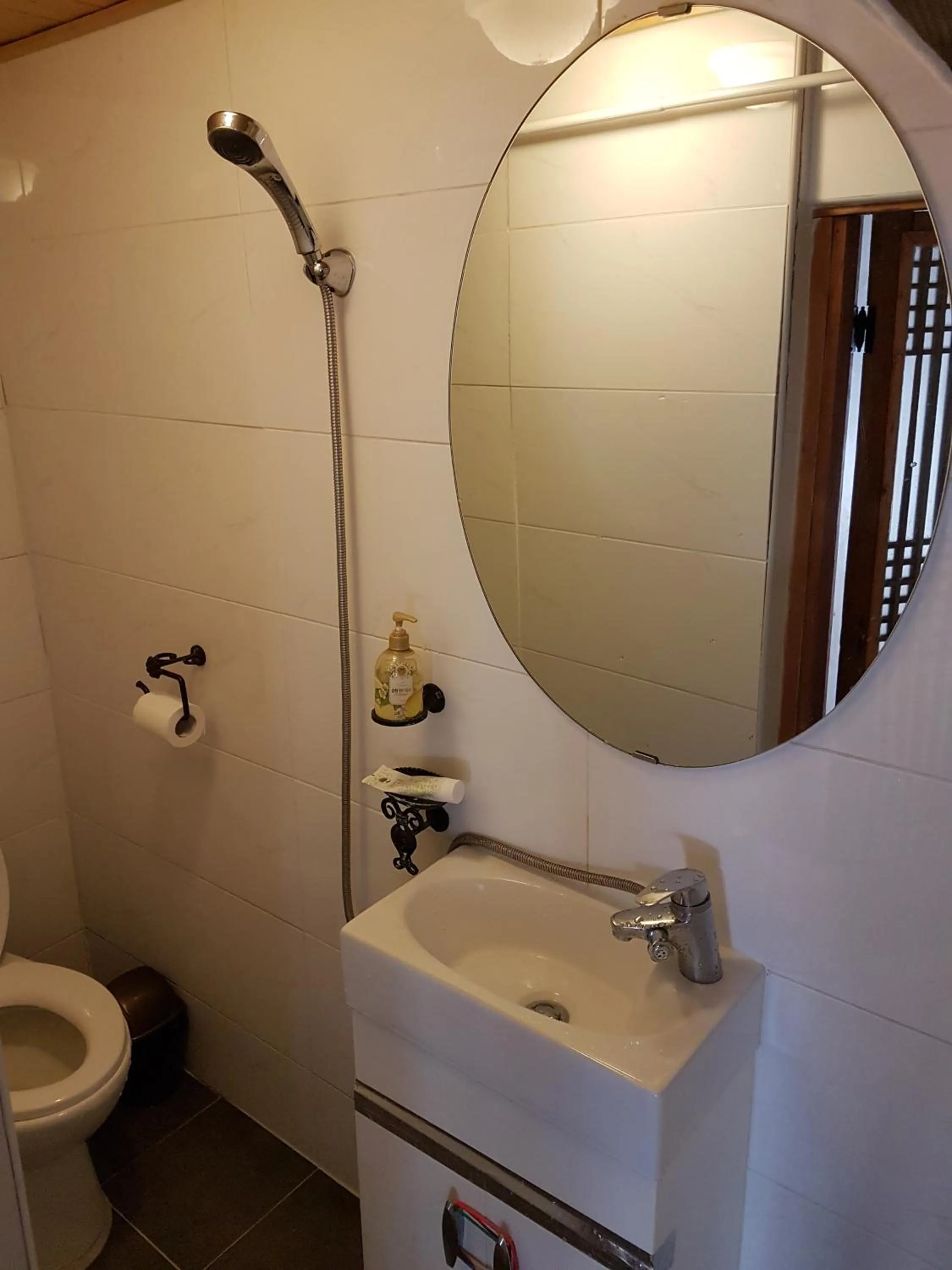 Gongsimga Hanok Guesthouse