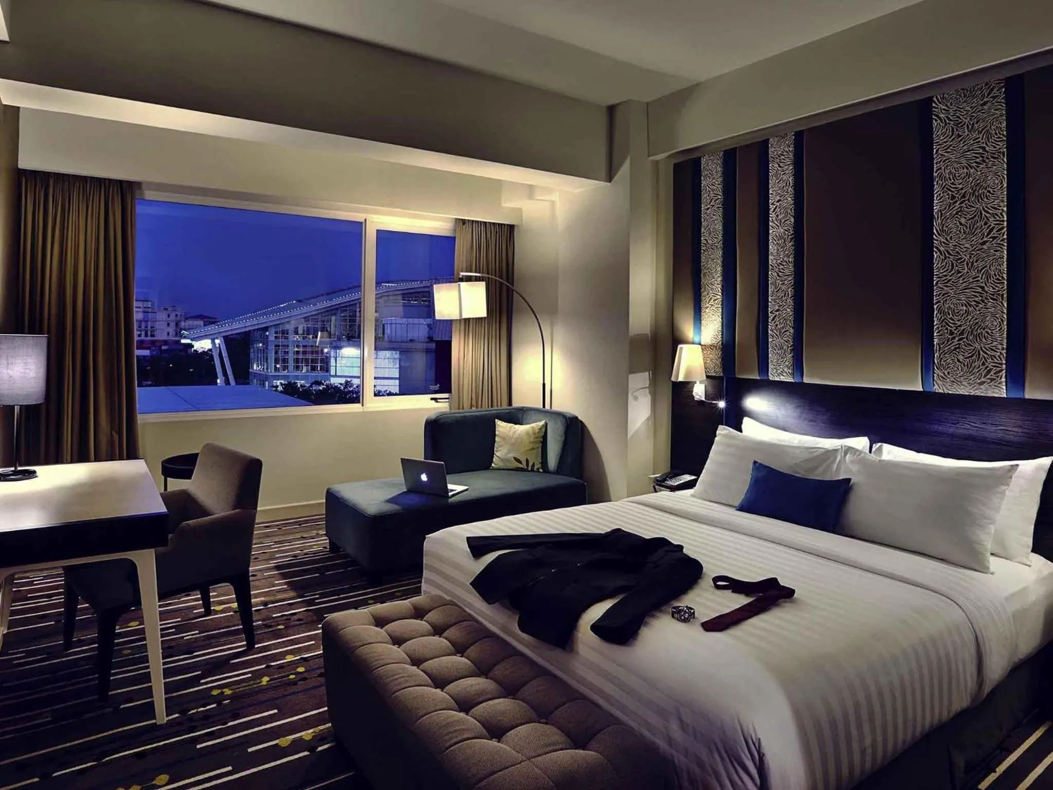 Bedroom, Bed in Mercure Serpong Alam Sutera
