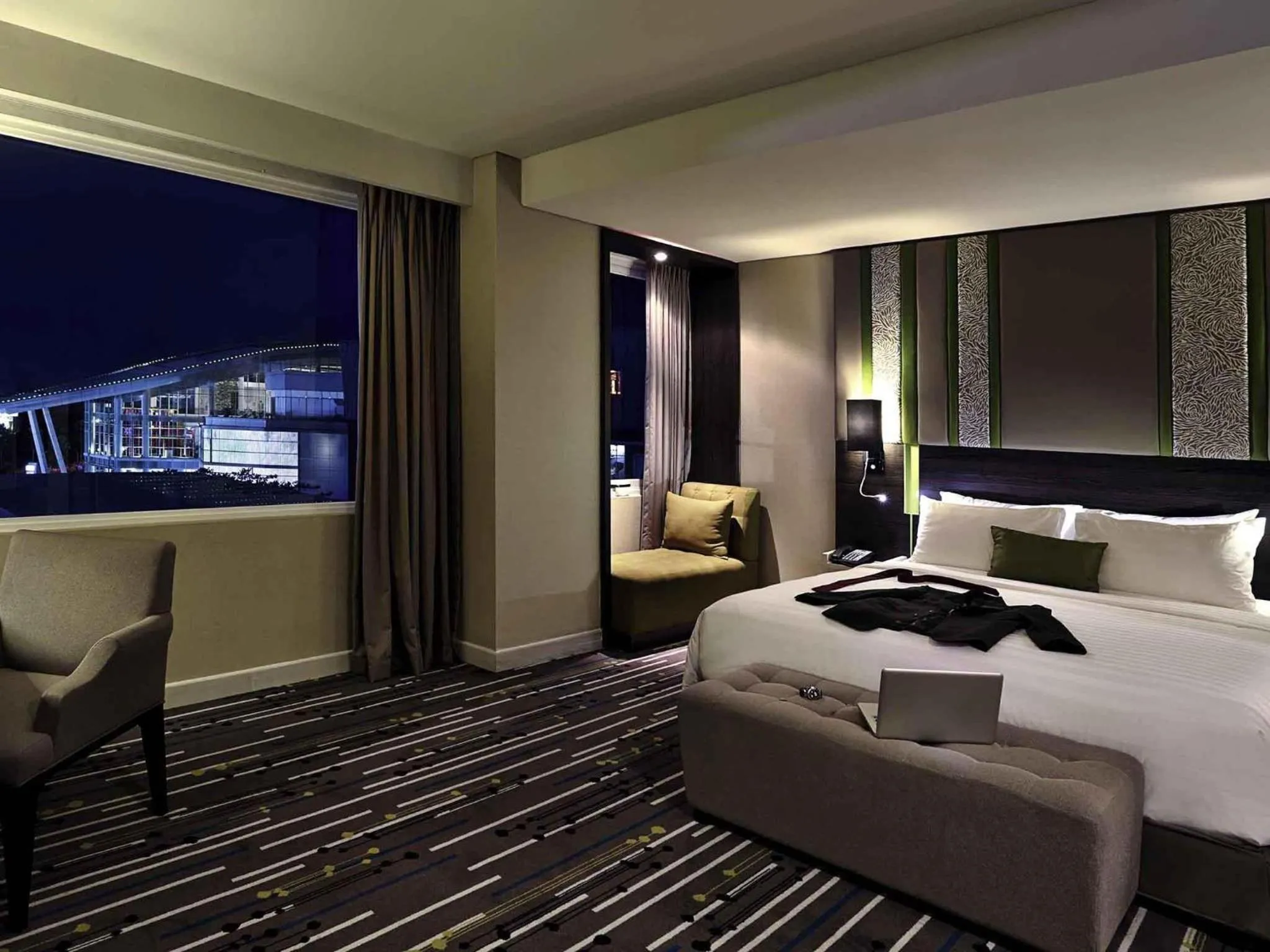 Bedroom, Bed in Mercure Serpong Alam Sutera