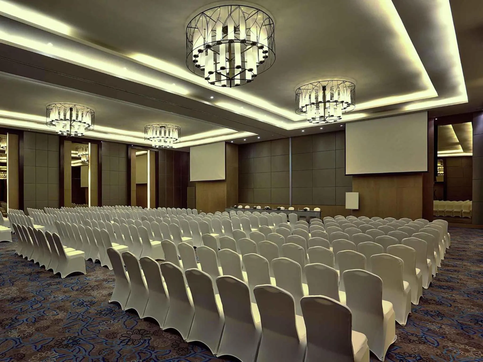 Meeting/conference room in Mercure Serpong Alam Sutera