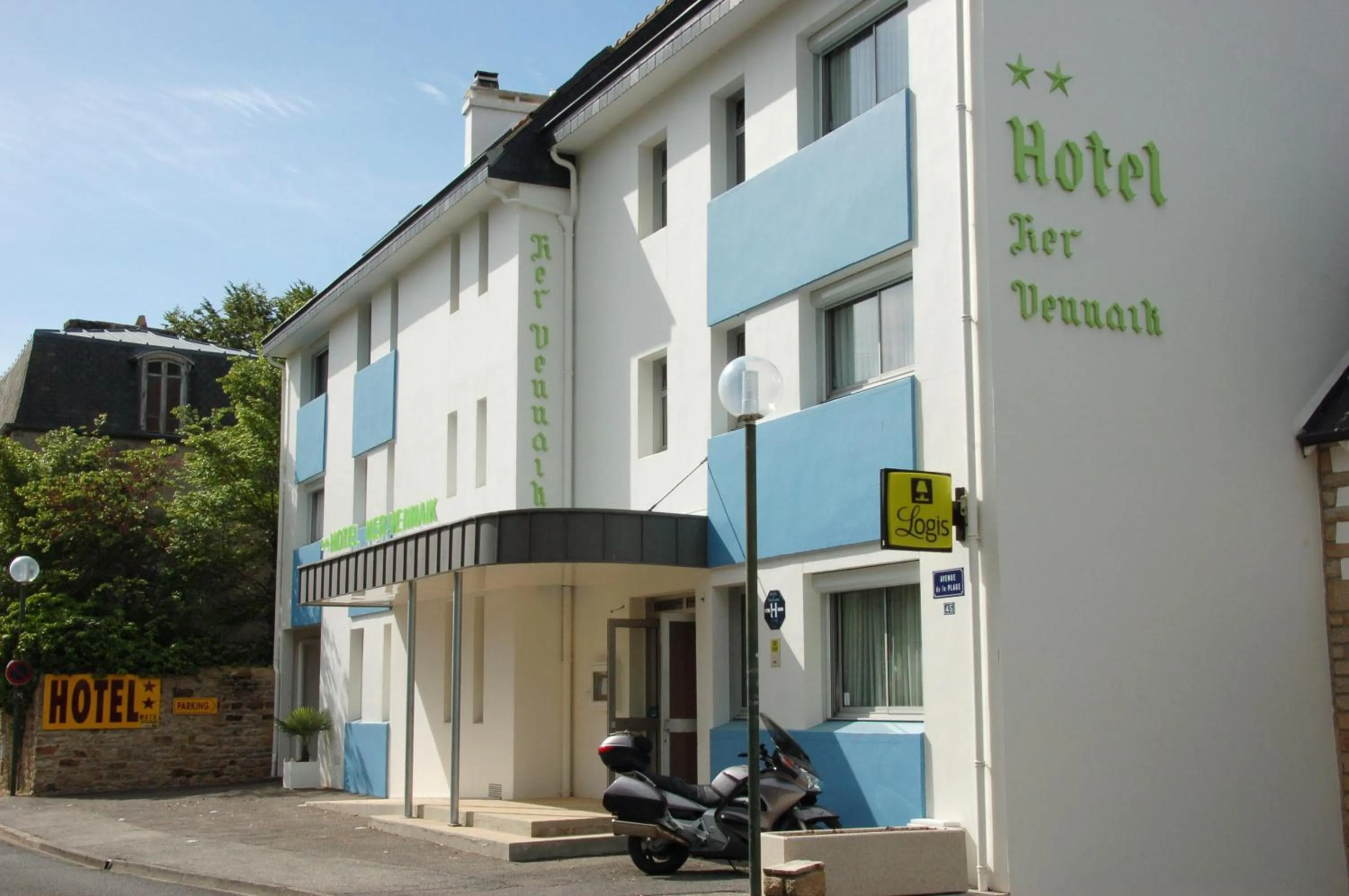 Property building in Hotel Ker Vennaik
